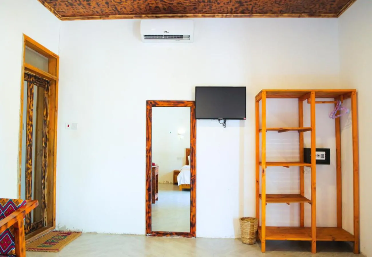 TV and multimedia in Palm Cultural Village