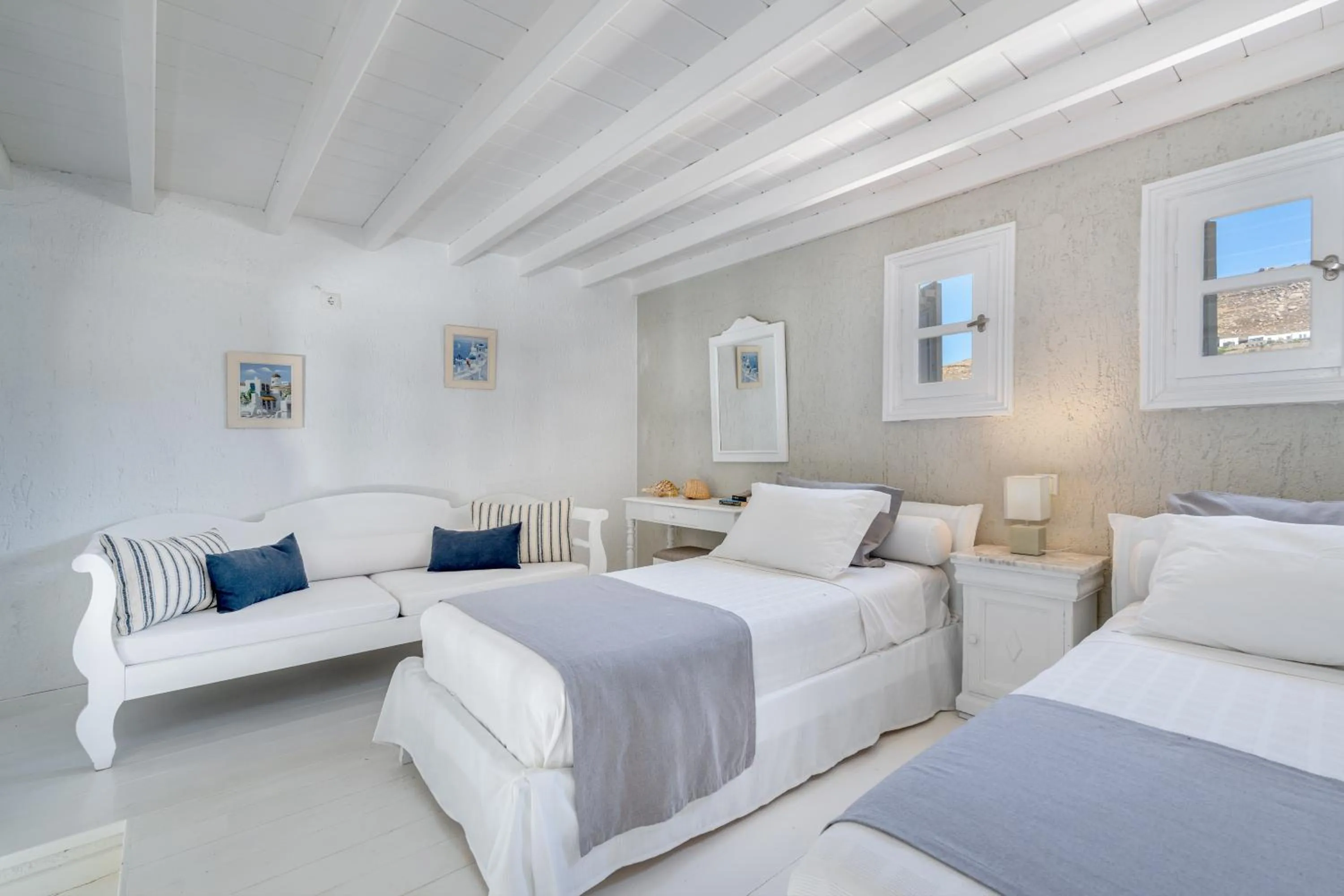 Bed in Thalasses Villas