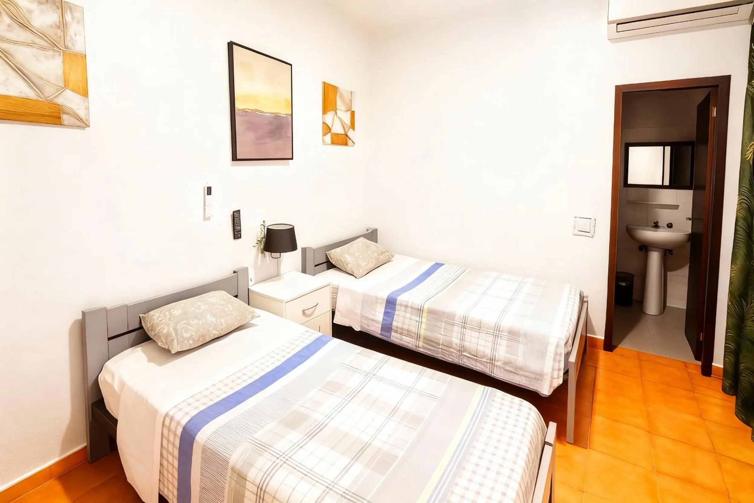 Bed in ALOJAMENTO ELVAS LUSO ESPANHOLA