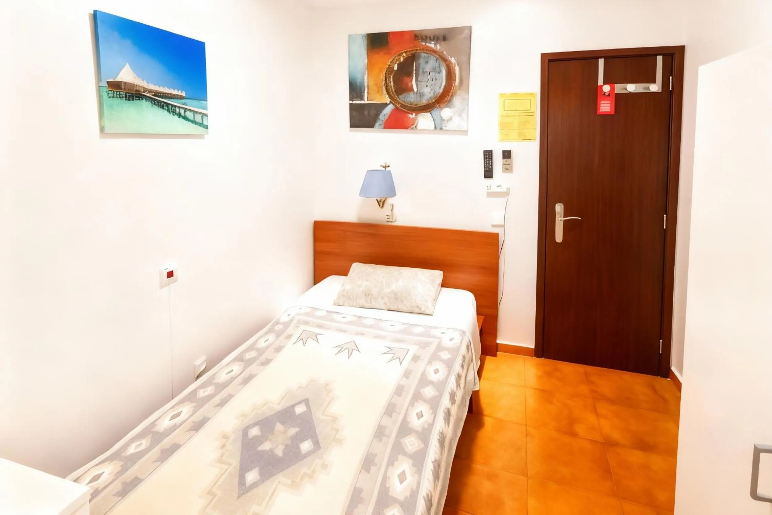 Bed in ALOJAMENTO ELVAS LUSO ESPANHOLA