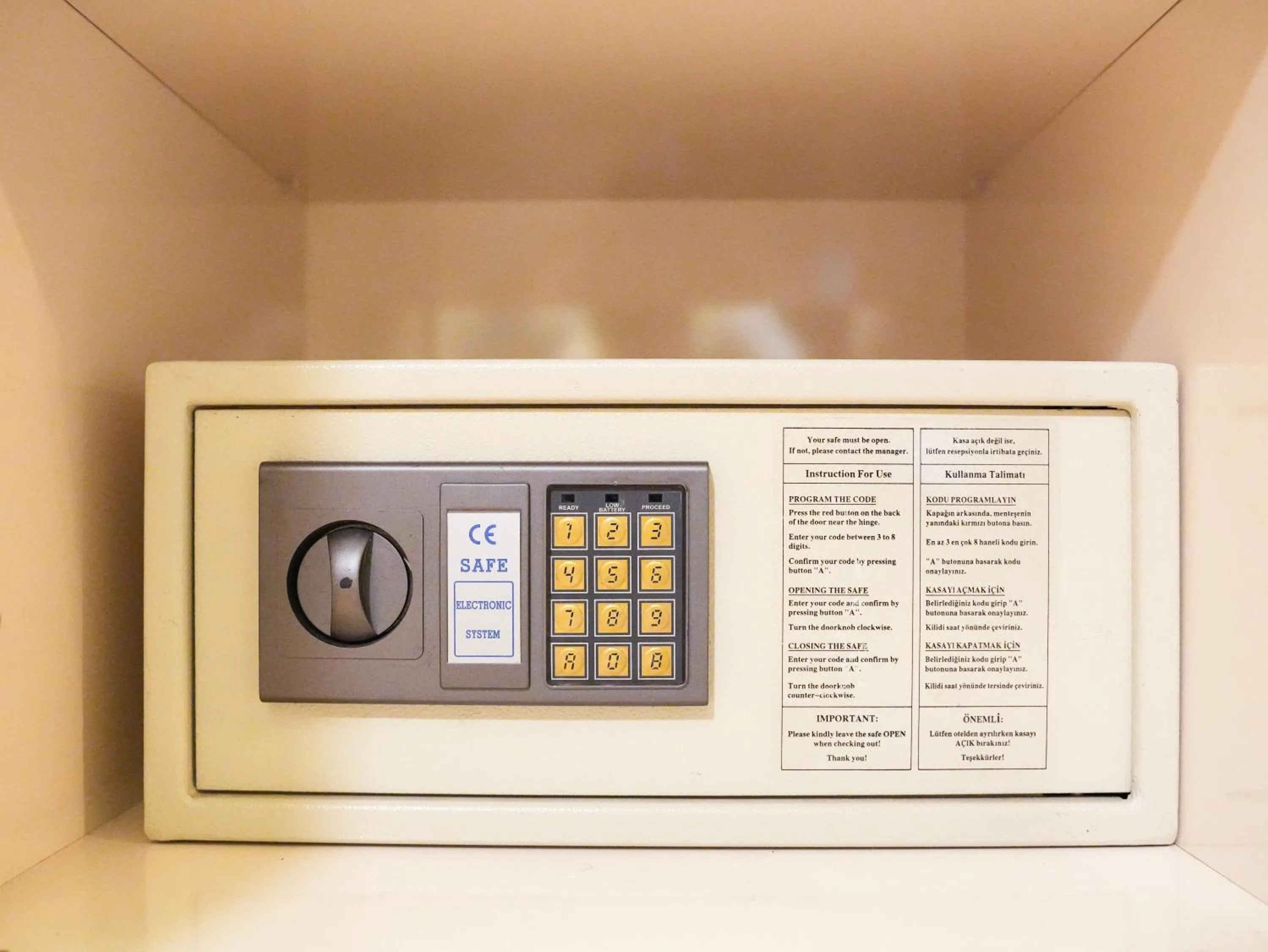 safe in Whıte Moon Hotel Suites