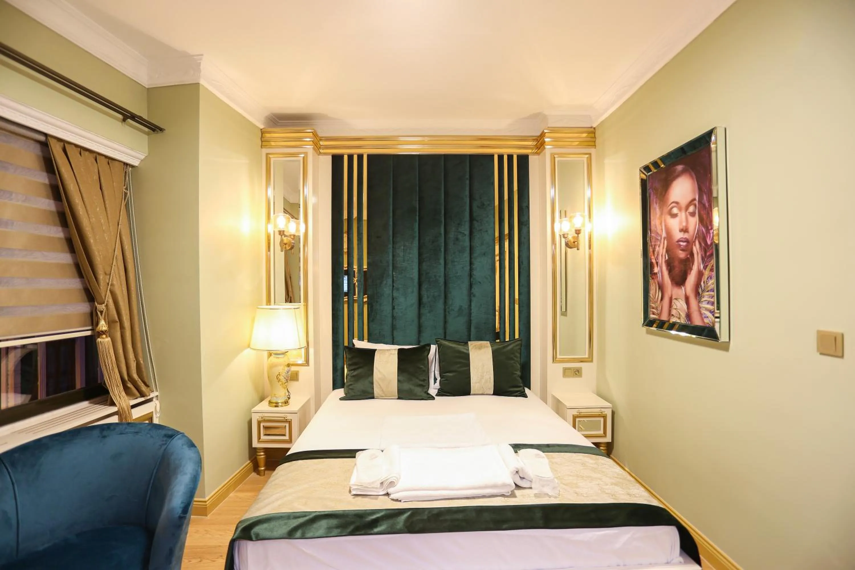 Bedroom, Bed in Whıte Moon Hotel Suites