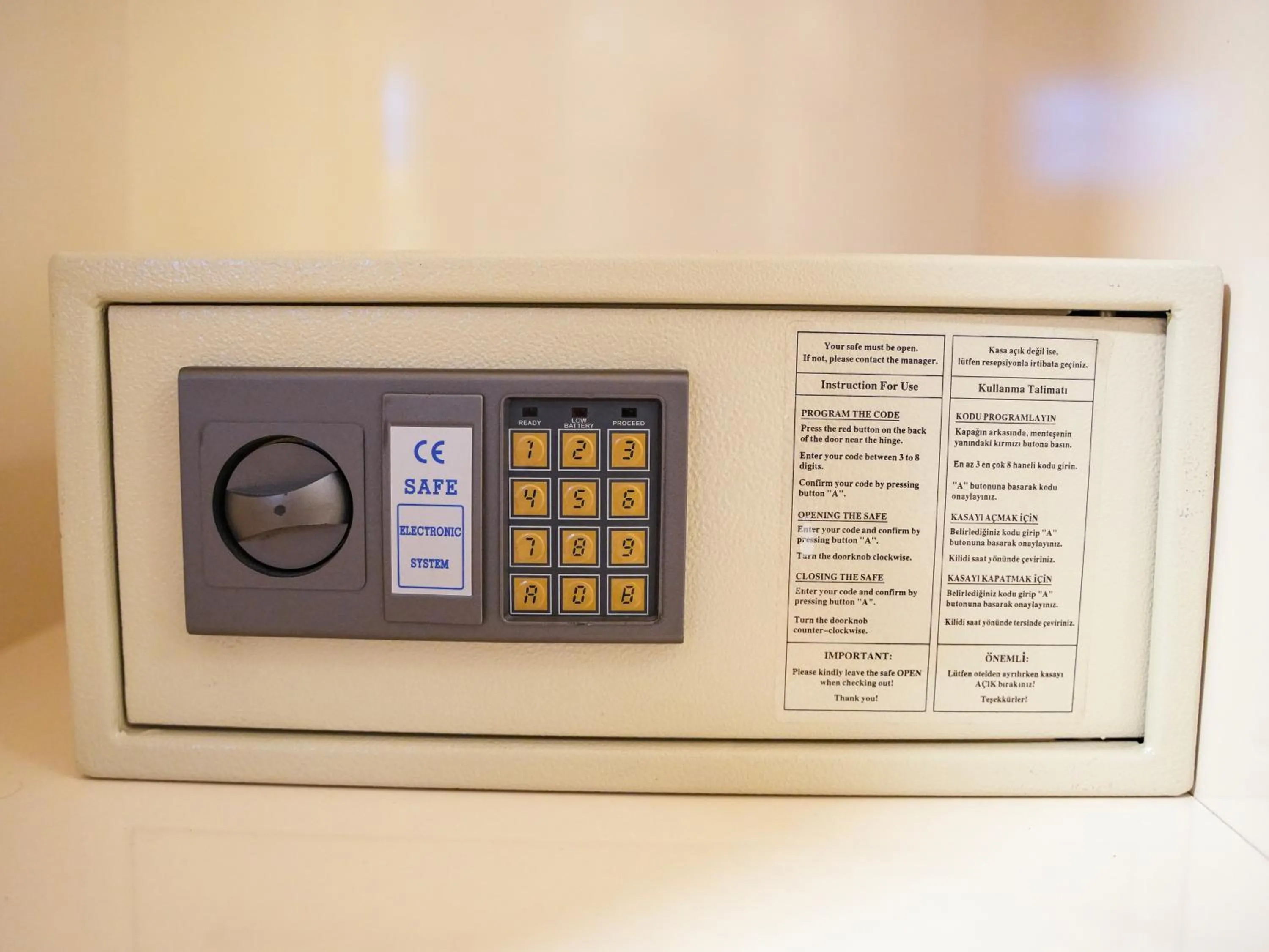 safe in Whıte Moon Hotel Suites