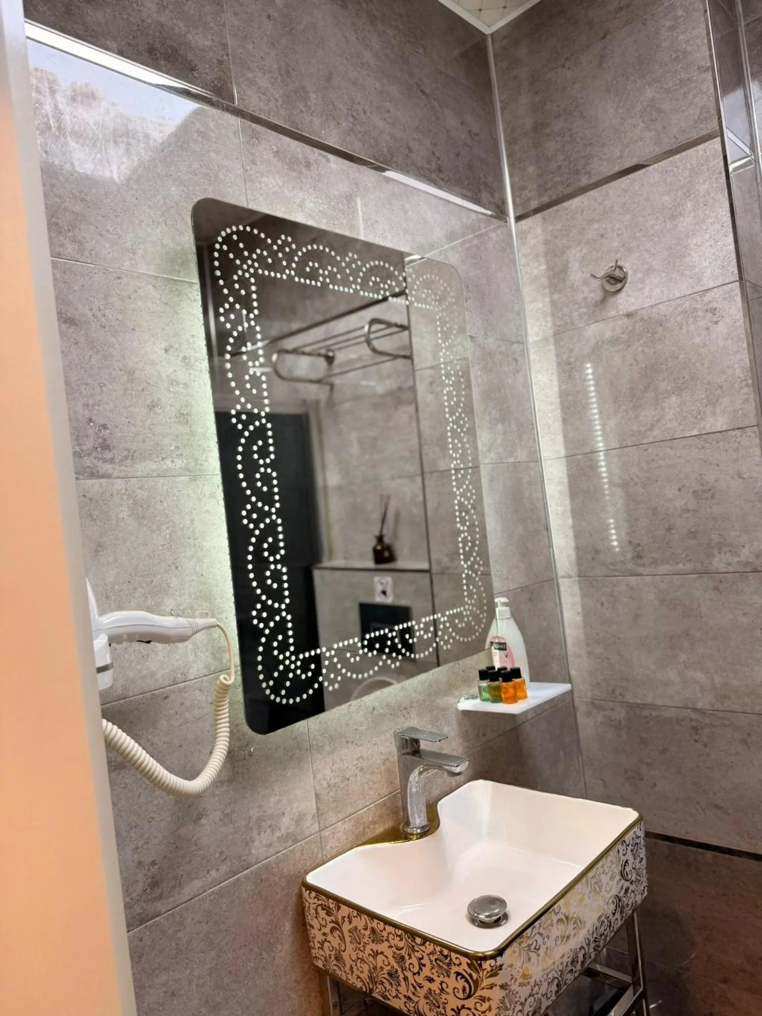 Bathroom in Whıte Moon Hotel Suites