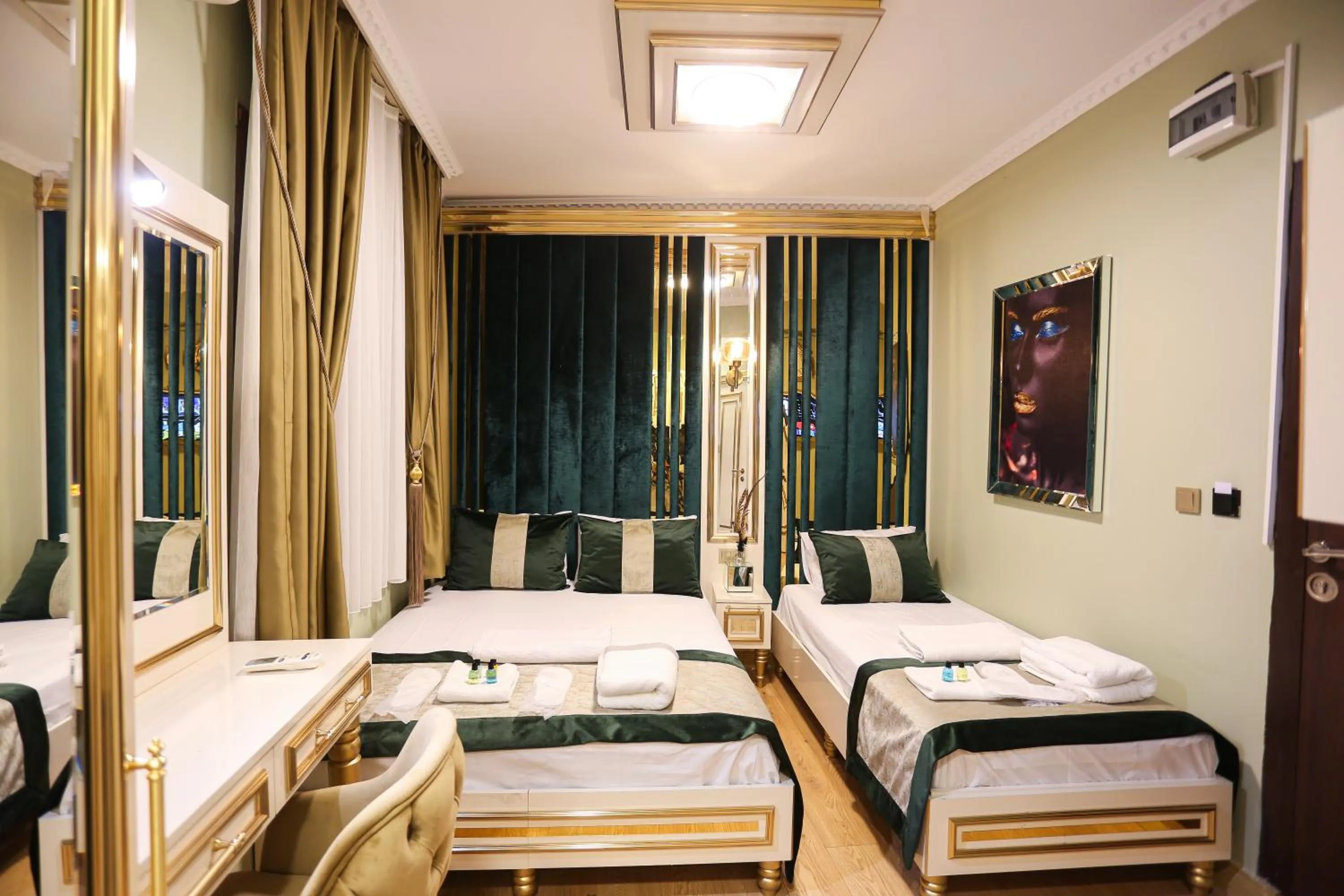 Bedroom, Bed in Whıte Moon Hotel Suites