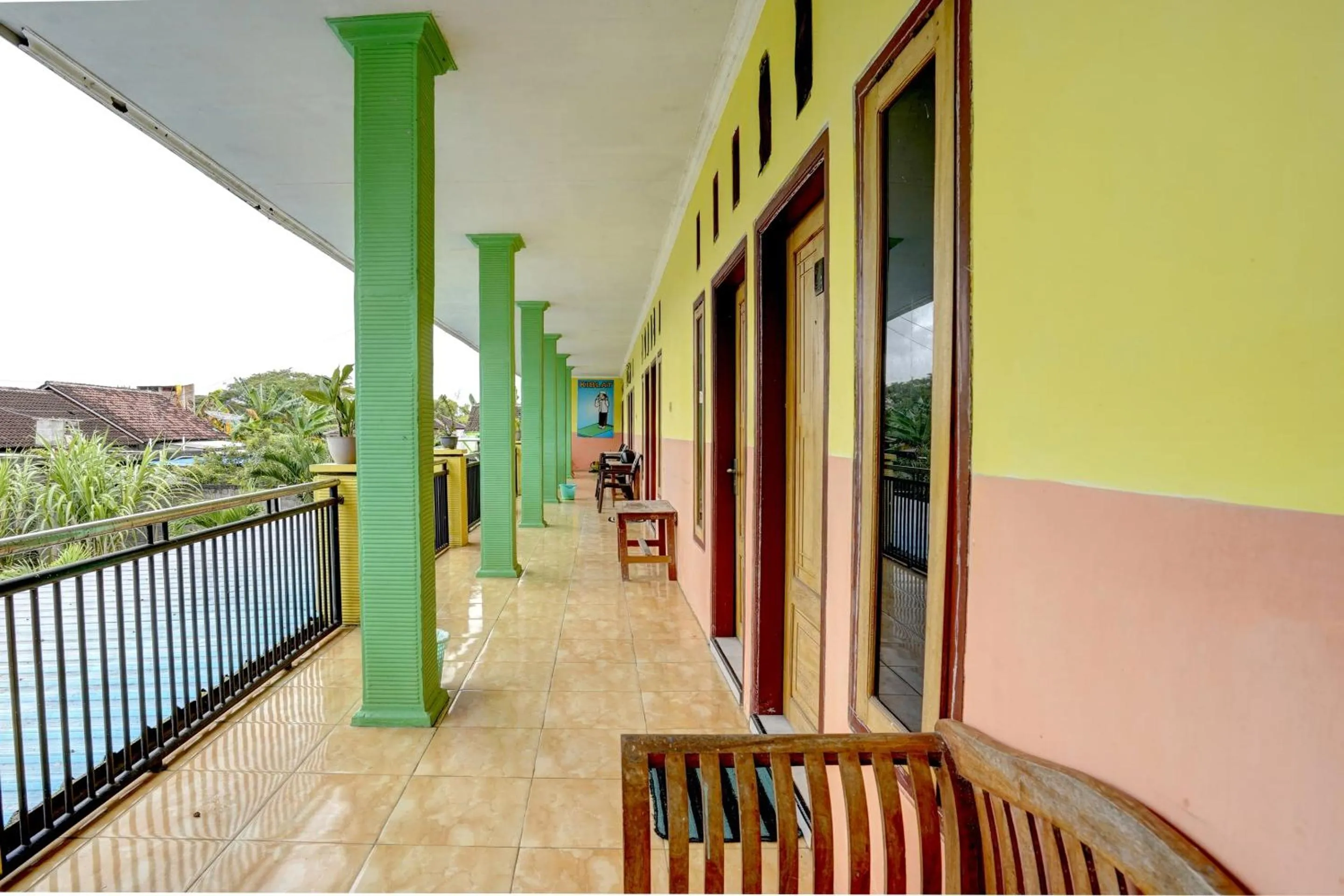 Lobby or reception in Hotel O Anisah Adil Homestay SyariahNearsmart Kampung Desa Pakistaji