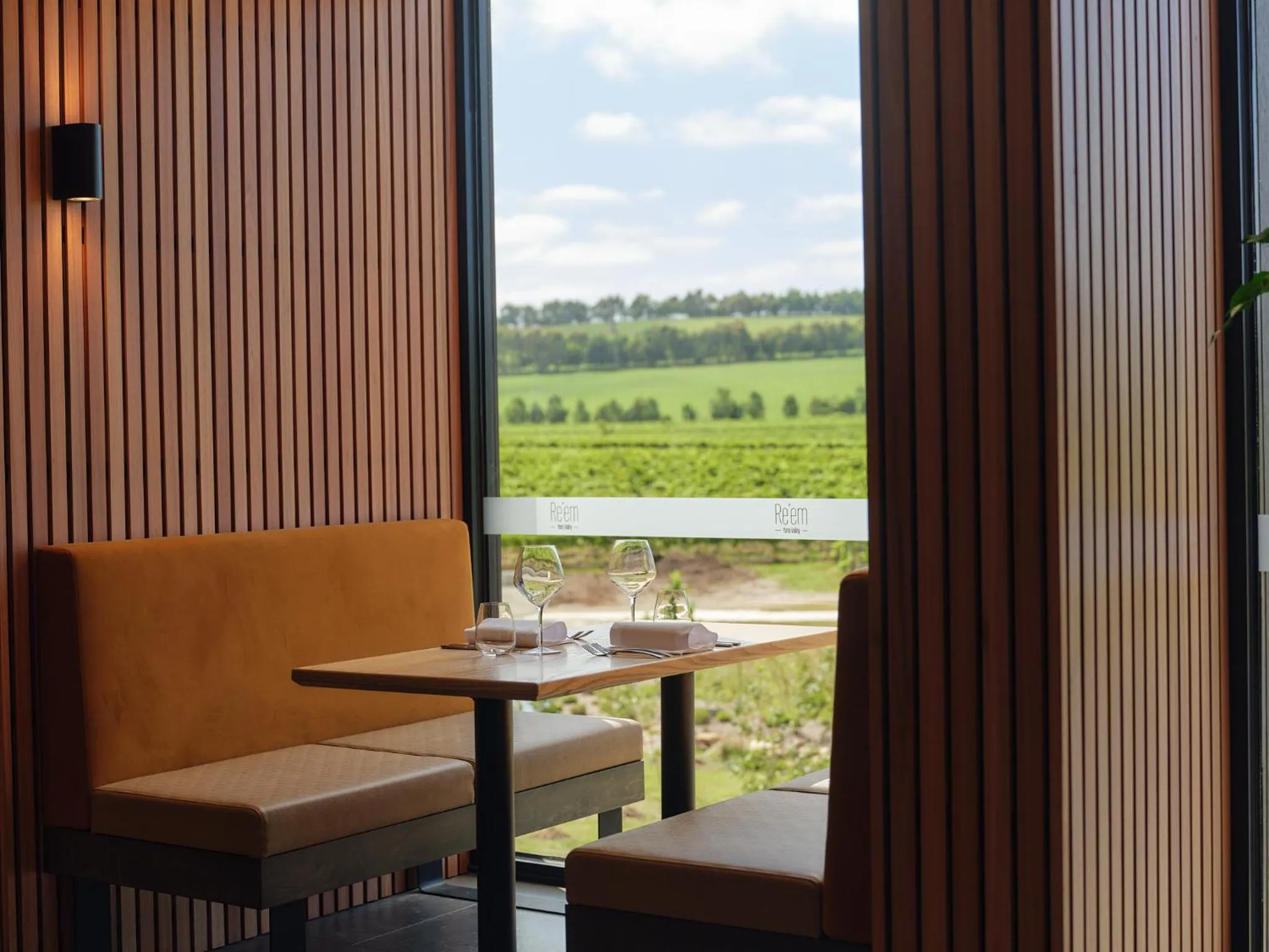 Restaurant/places to eat in Re’em Yarra Valley