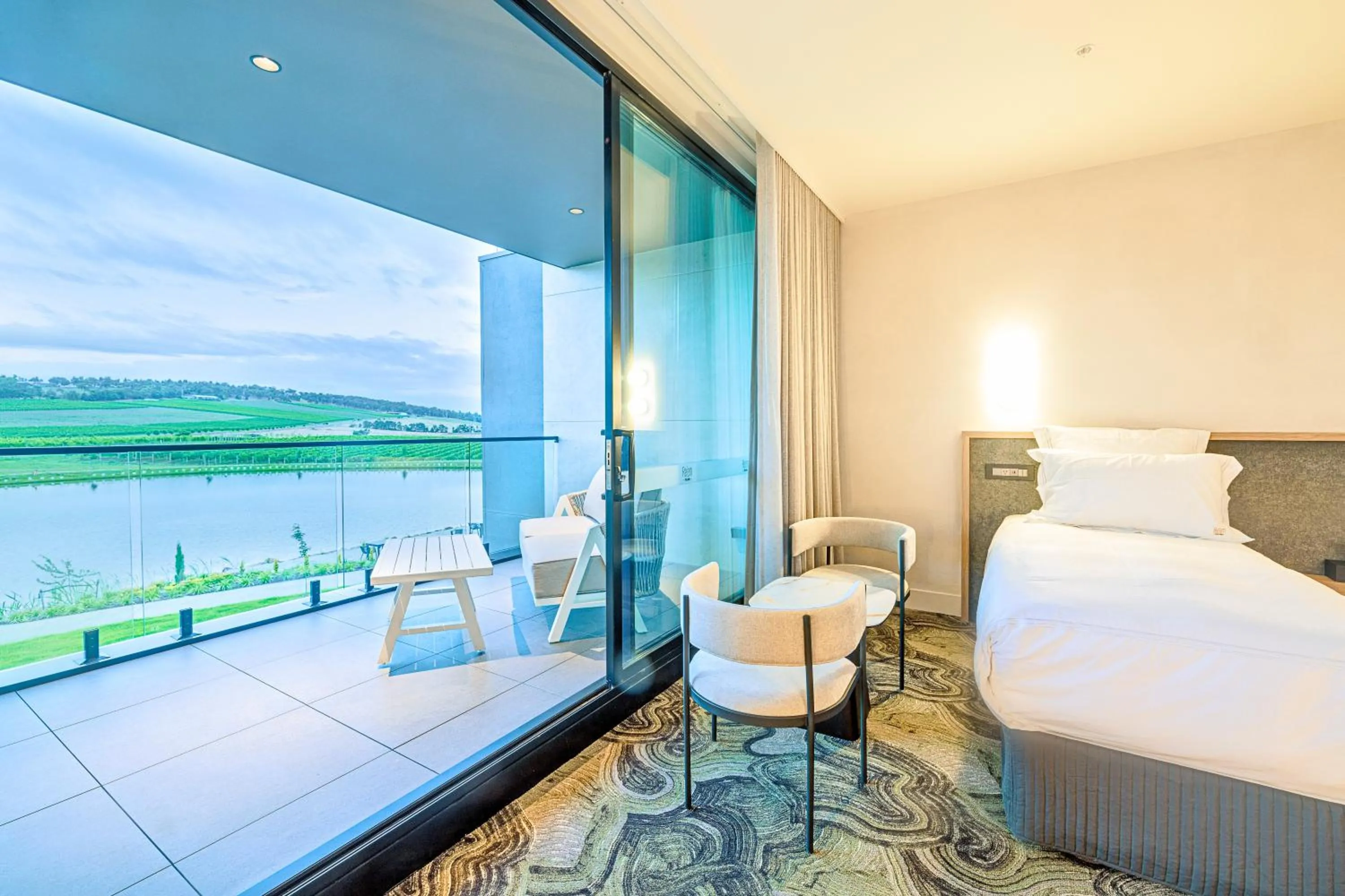 Bed in Re’em Yarra Valley