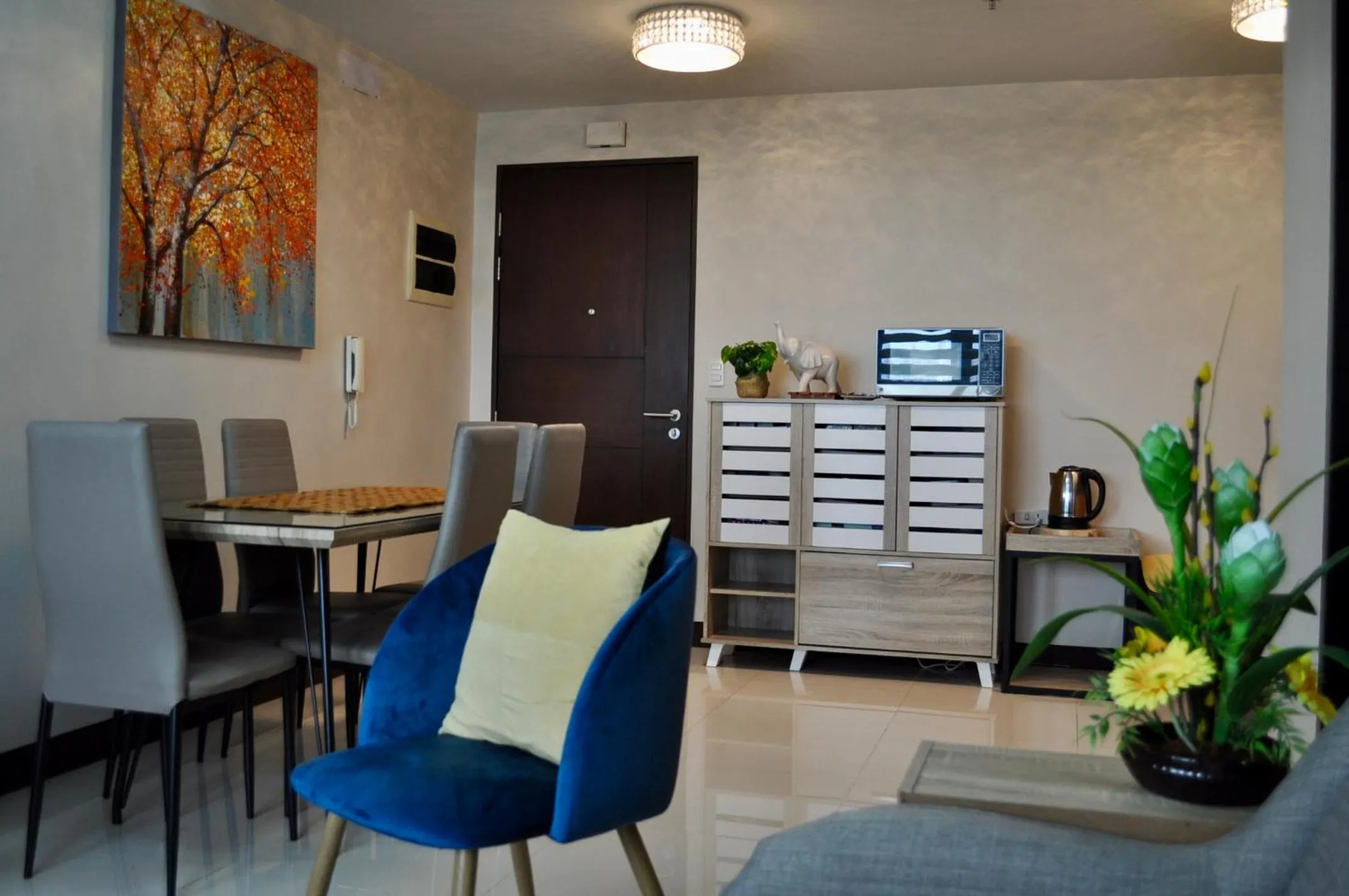 Dining area in Casa De Camelina
