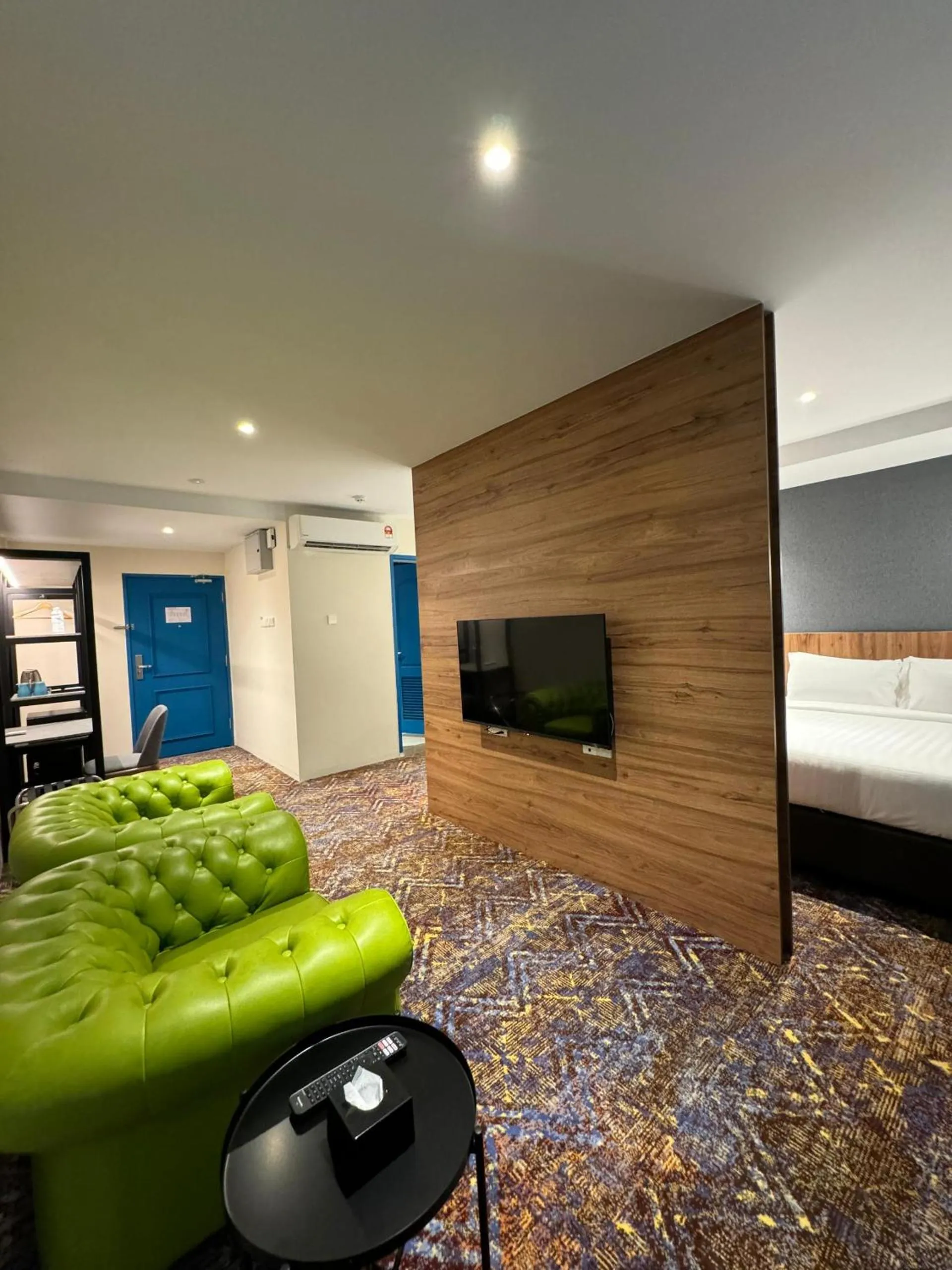 Bedroom, Bed in Le'genda Hotel