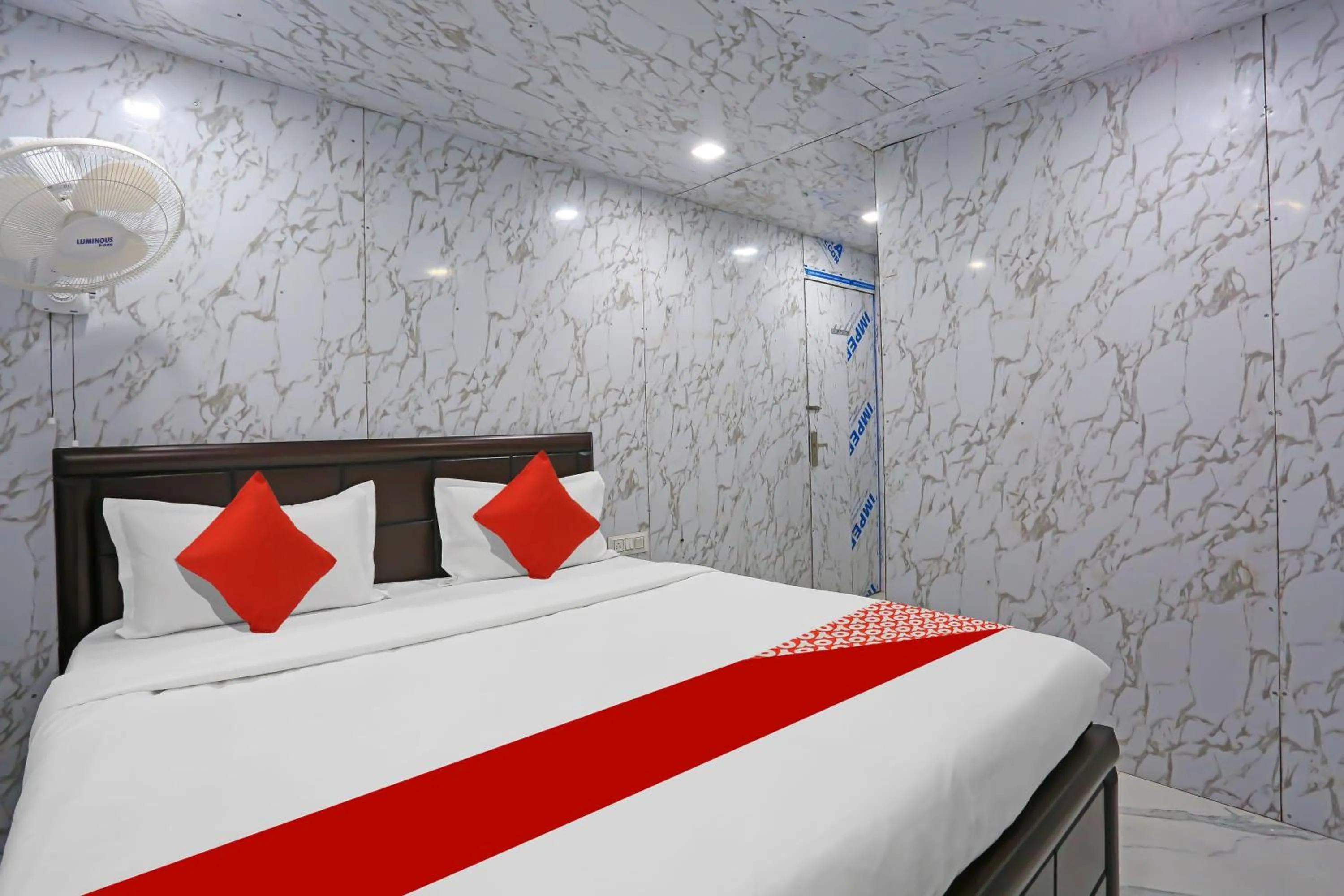 Bedroom in Hotel O Happy Hours