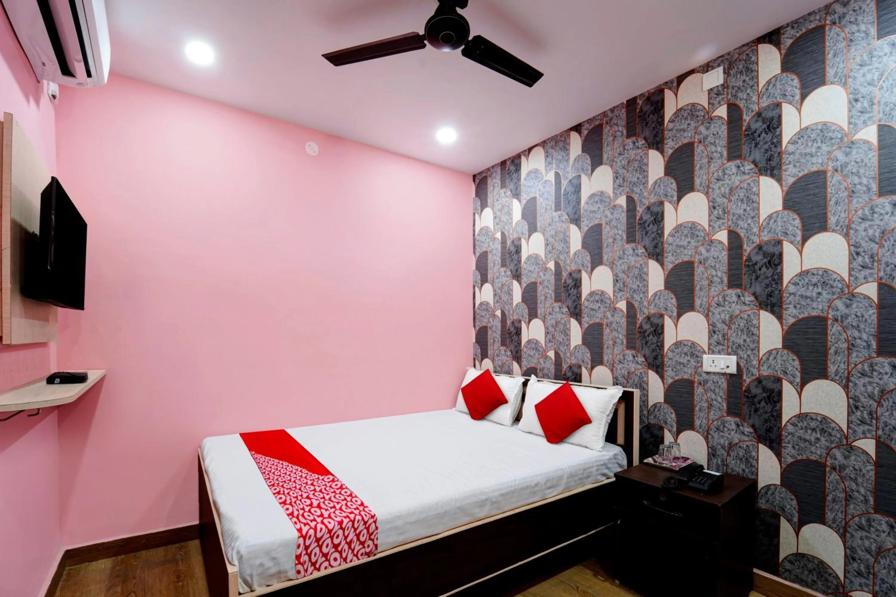 Bedroom in Hotel O Jai Jagannath Inn