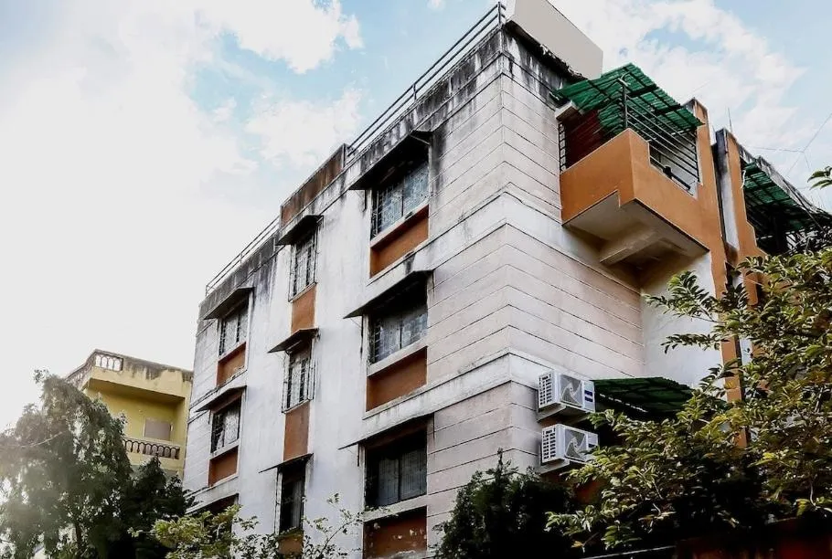 Facade/entrance in Hotel O Eon Studio Apartments