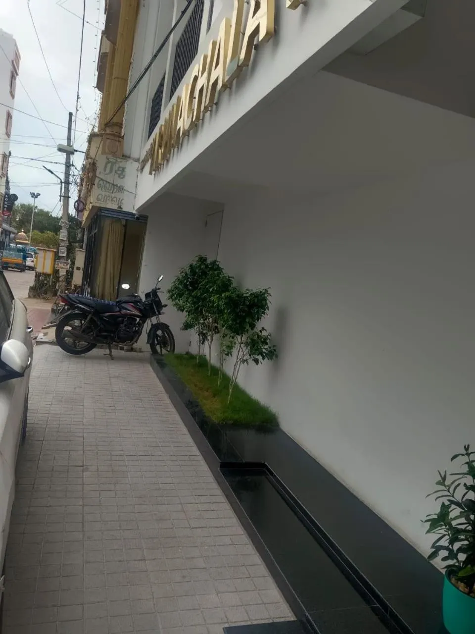 Parking in ARUNACHALA INN