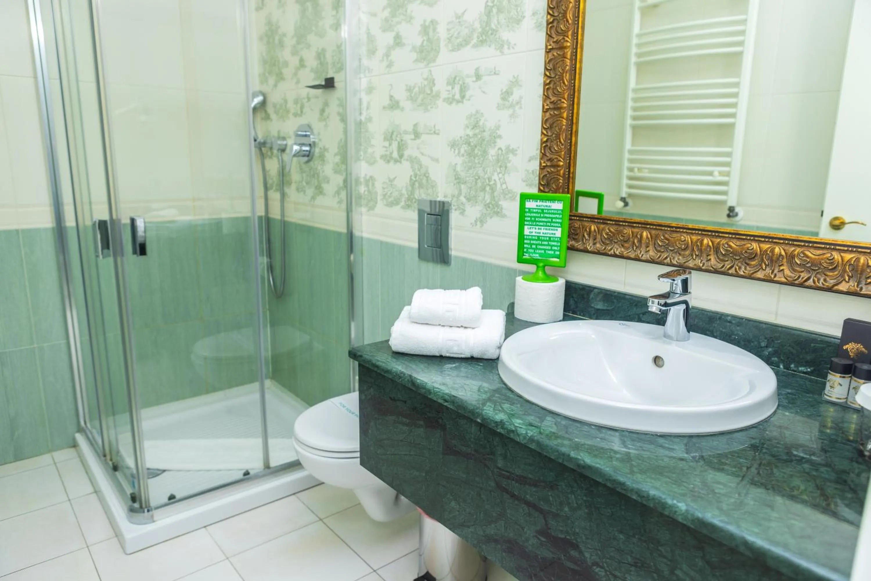 Shower in Villa Boutique Lafayette