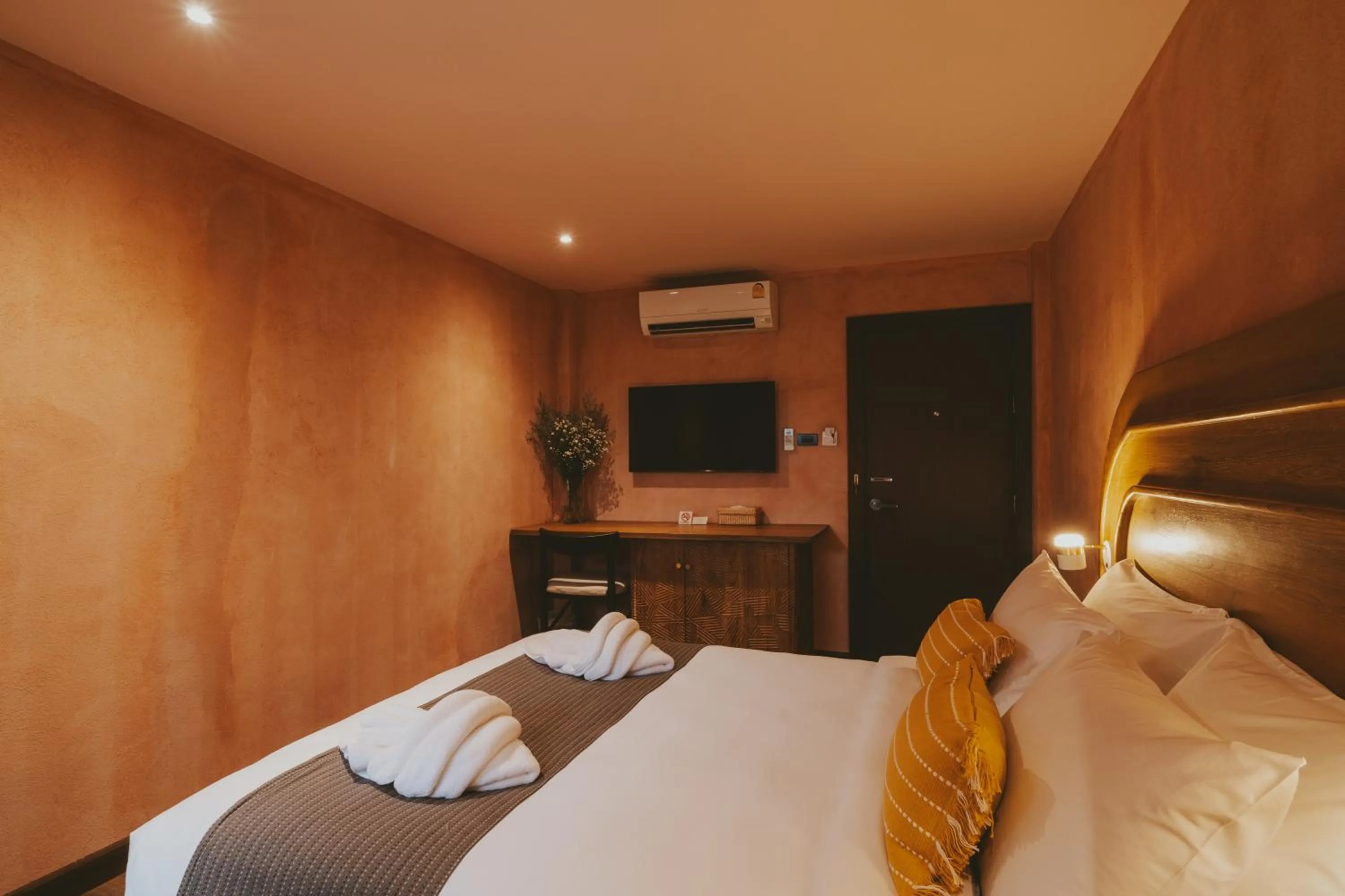 Bedroom, Bed in Hotel Clay Chiang Mai