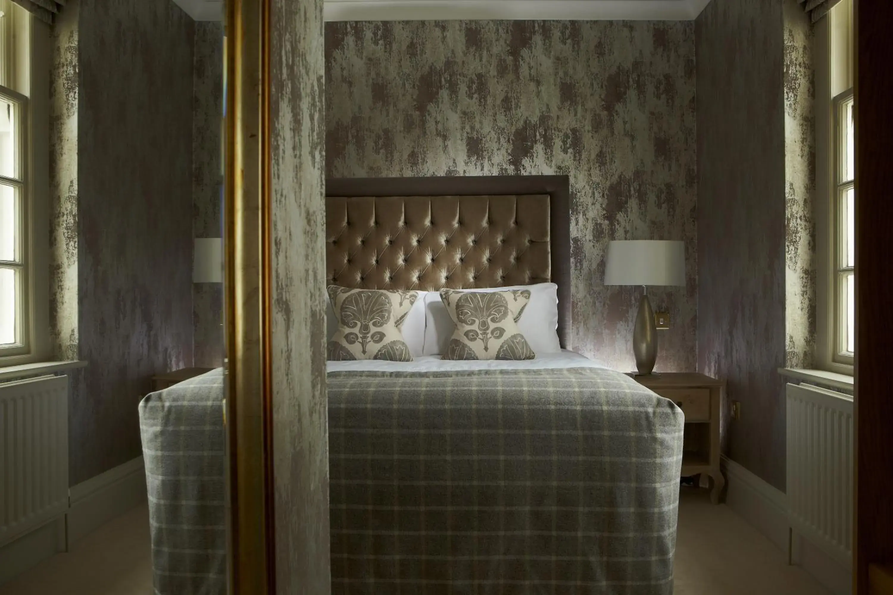 Classic Double Room in Brockencote Hall Classic Double Room in Brockencote Hall