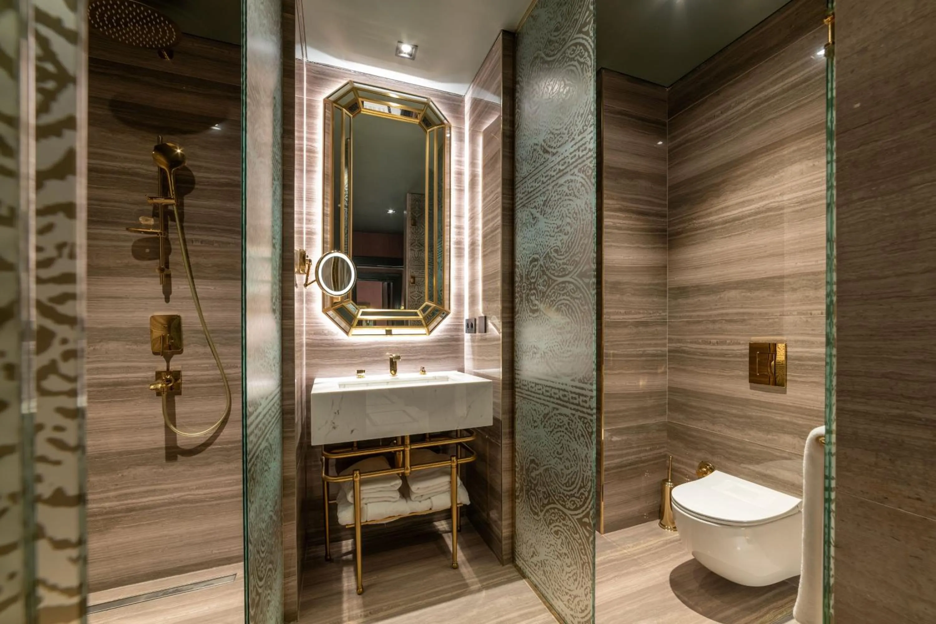 Bathroom in Orient Occident Hotel Istanbul, Autograph Collection
