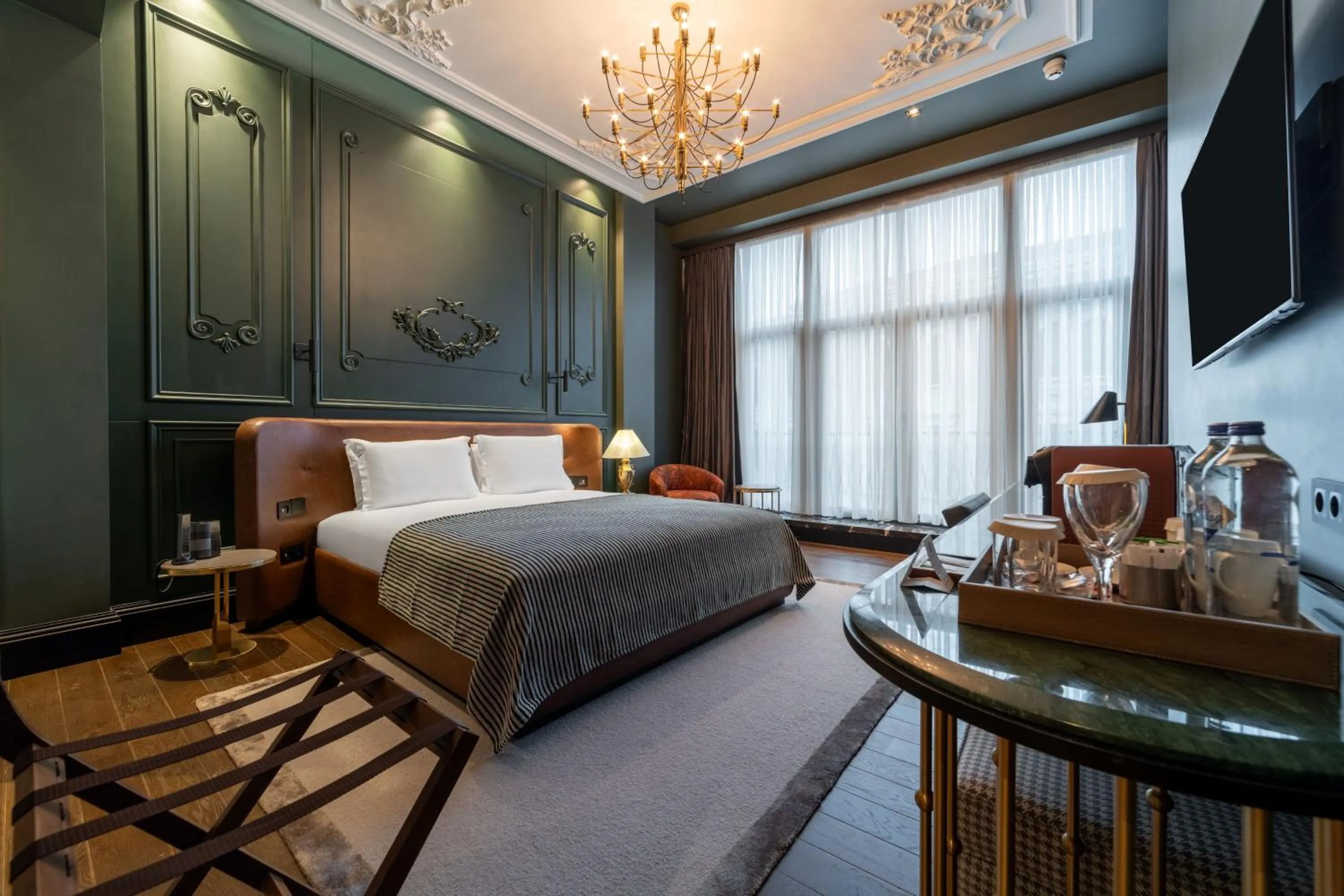 Bedroom, Bed in Orient Occident Hotel Istanbul, Autograph Collection