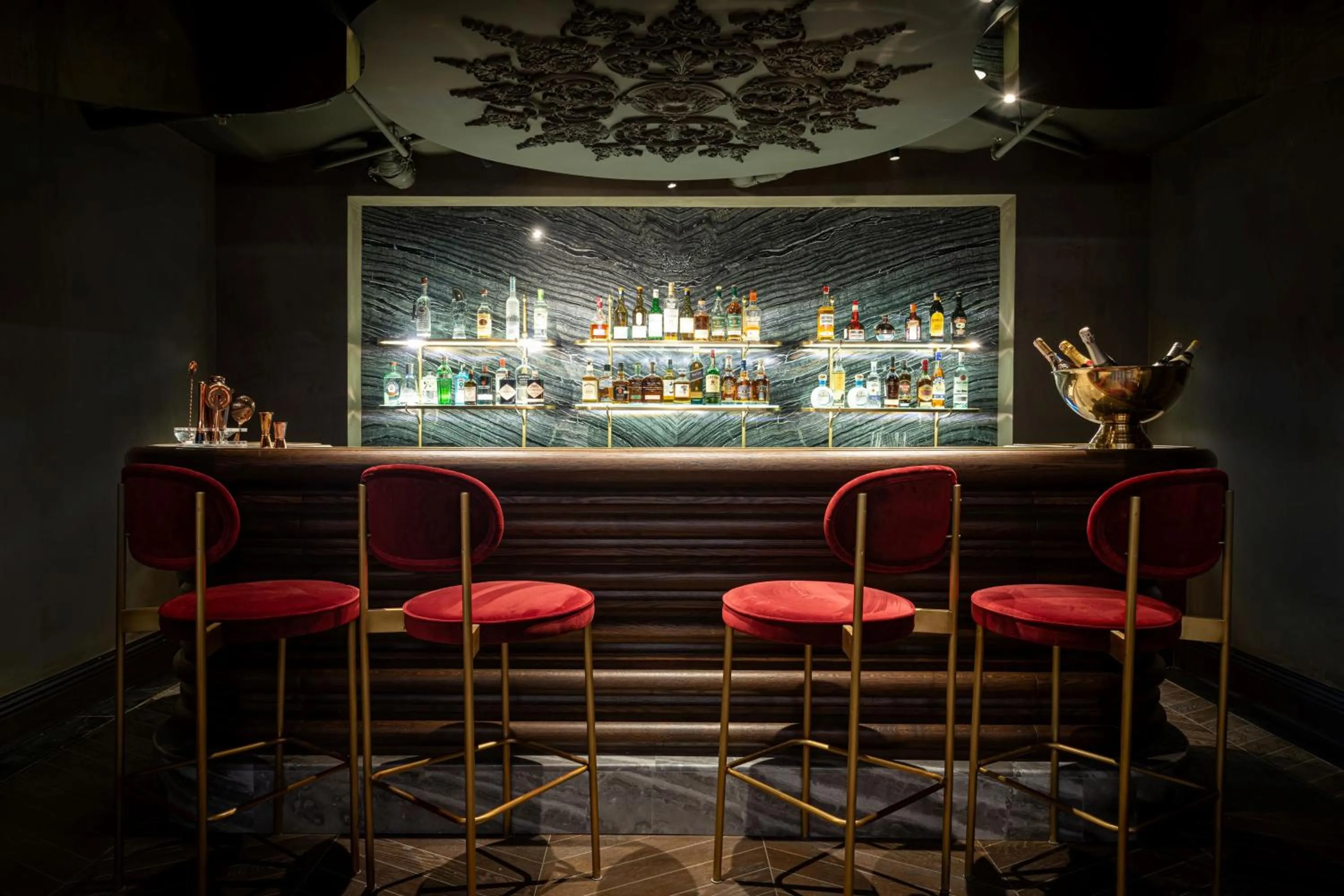 Lounge or bar in Orient Occident Hotel Istanbul, Autograph Collection
