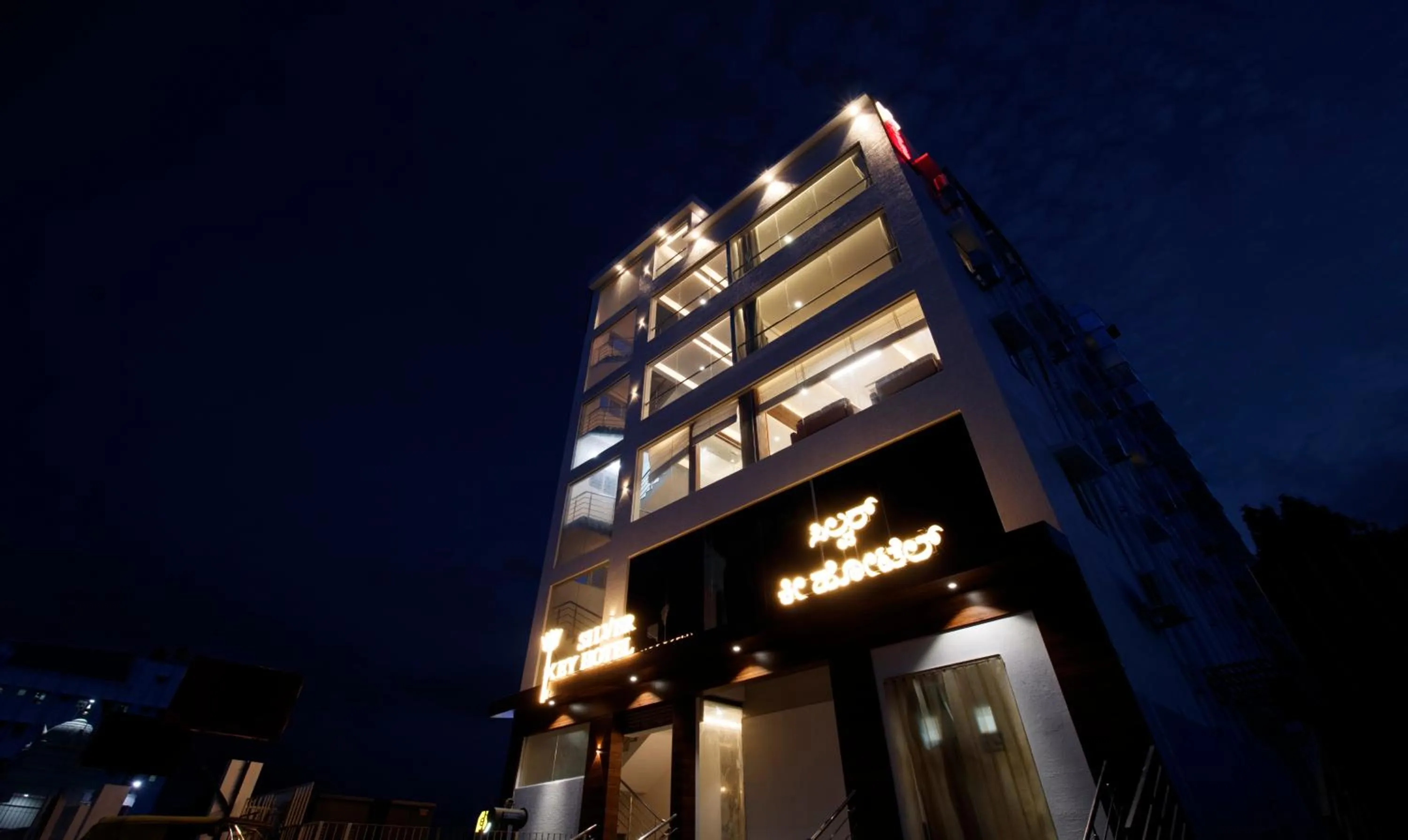 Property building in Itsy Hotels Silver Keys