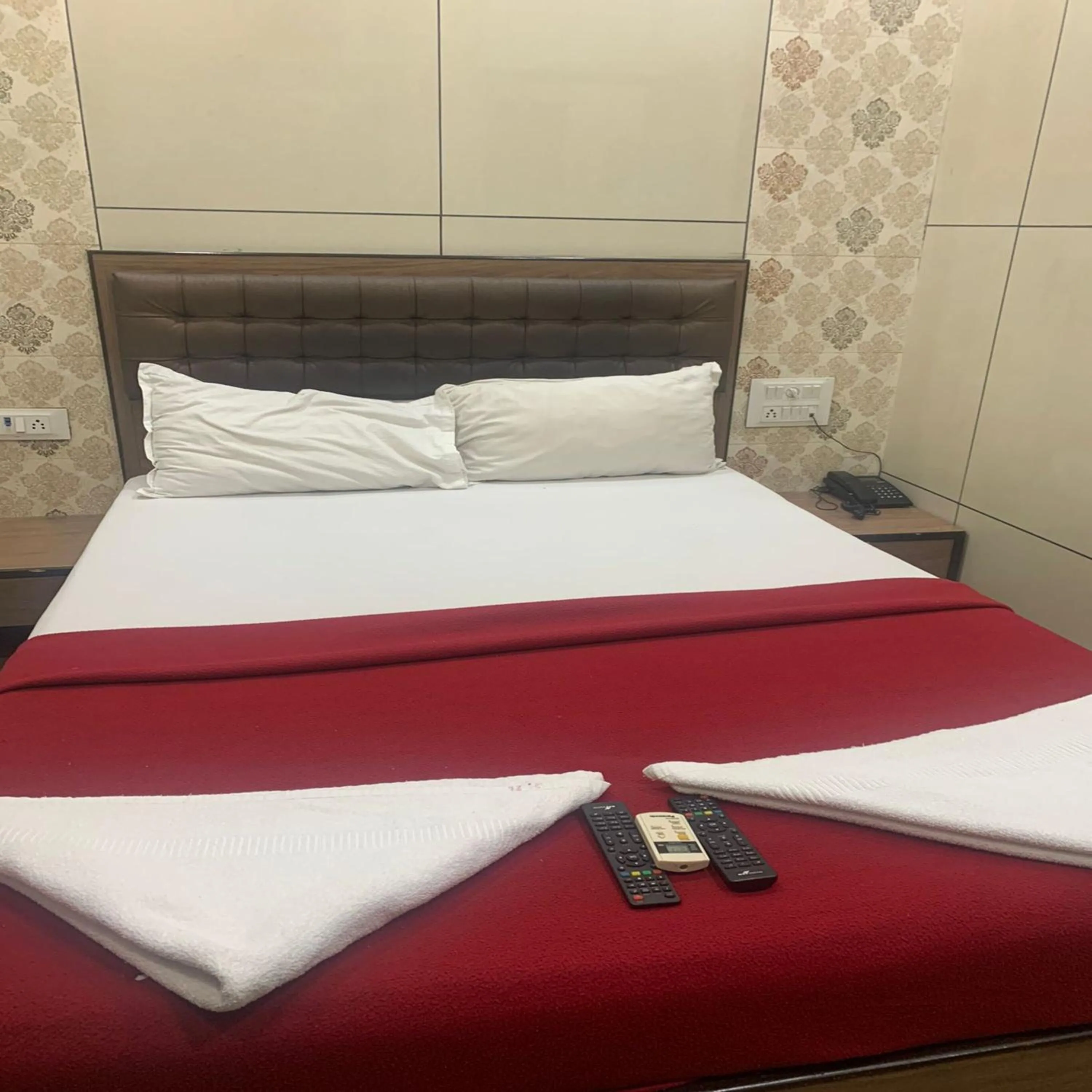 Bed in Hotel Royal Residency - Chembur