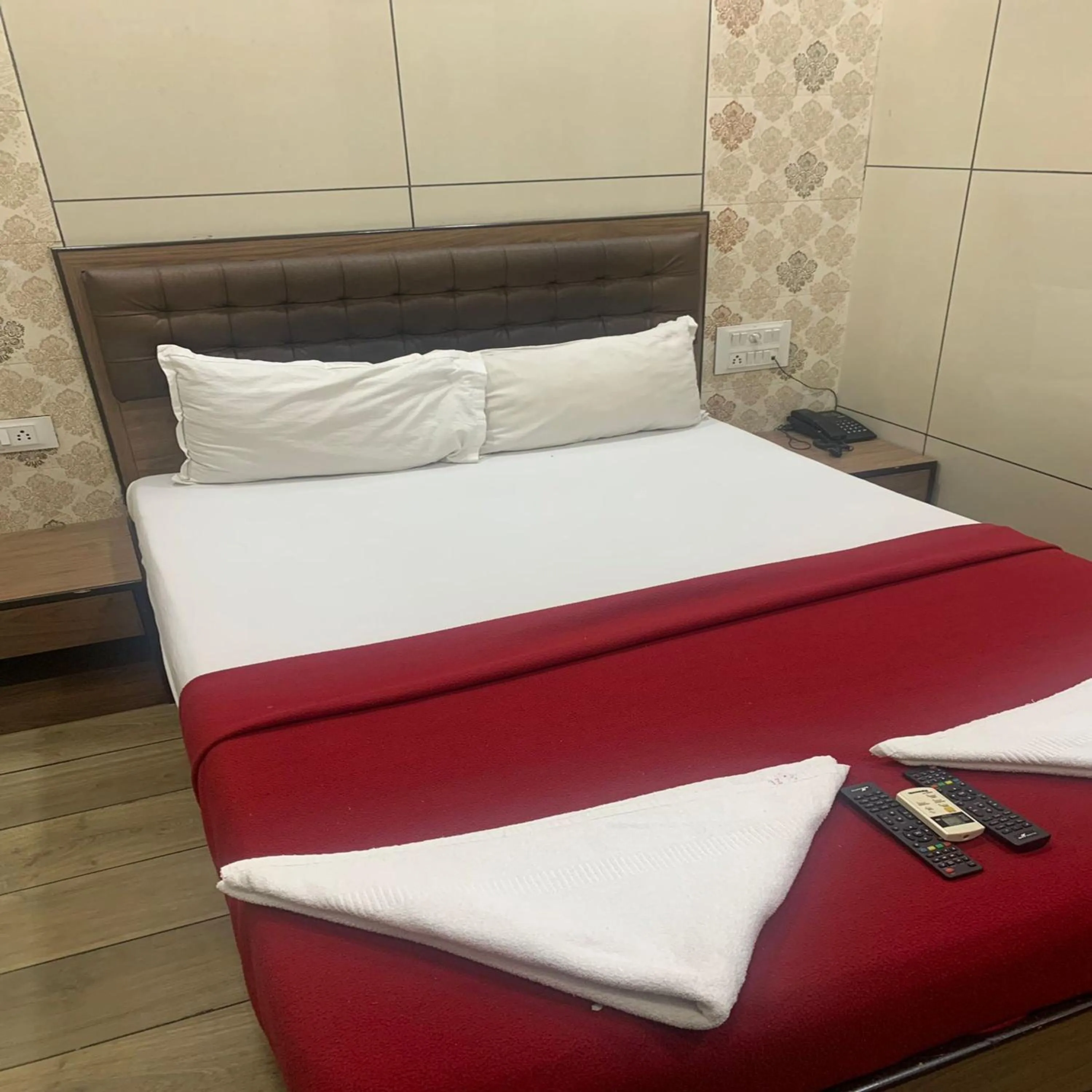 Bed in Hotel Royal Residency - Chembur