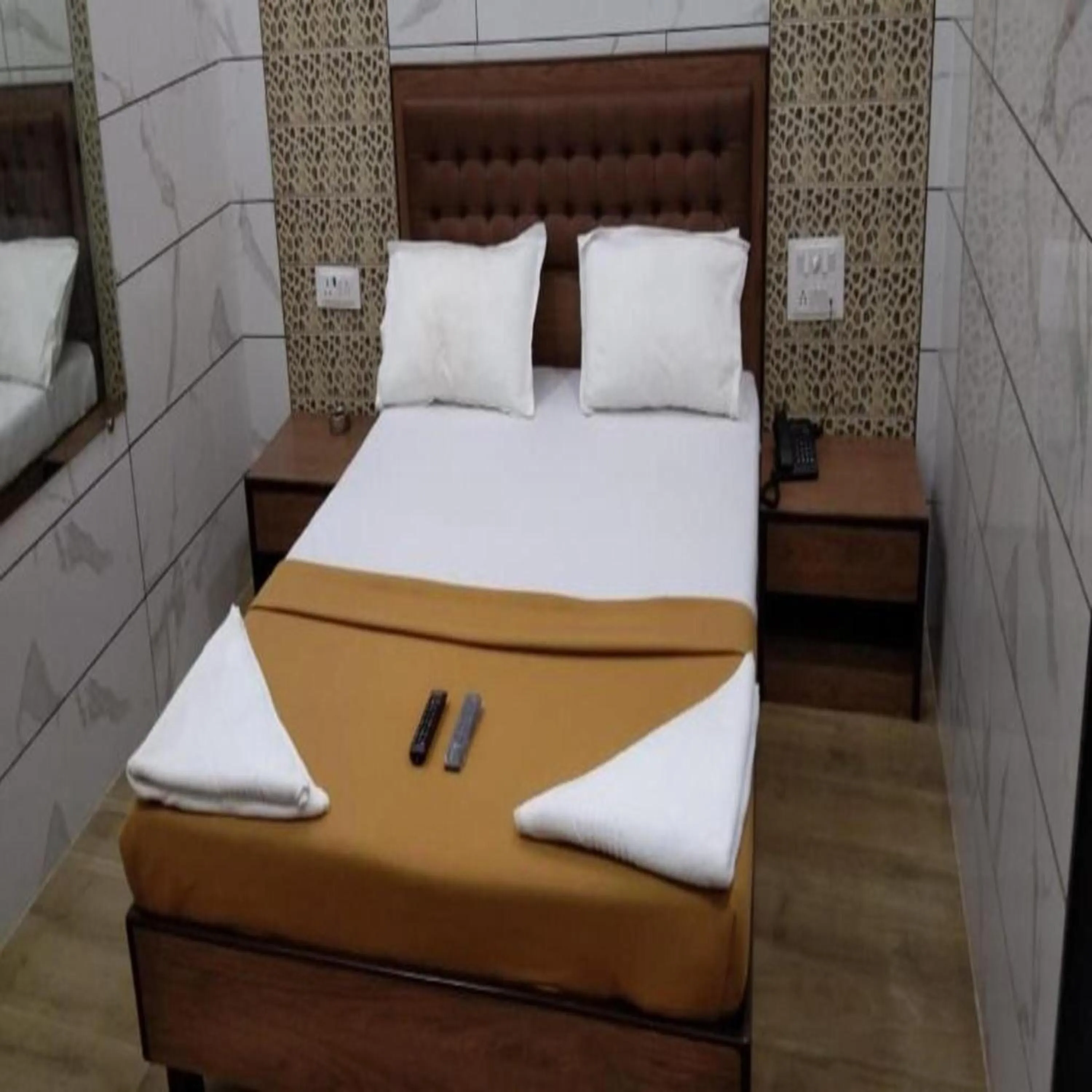 Bed in Hotel Royal Residency - Chembur