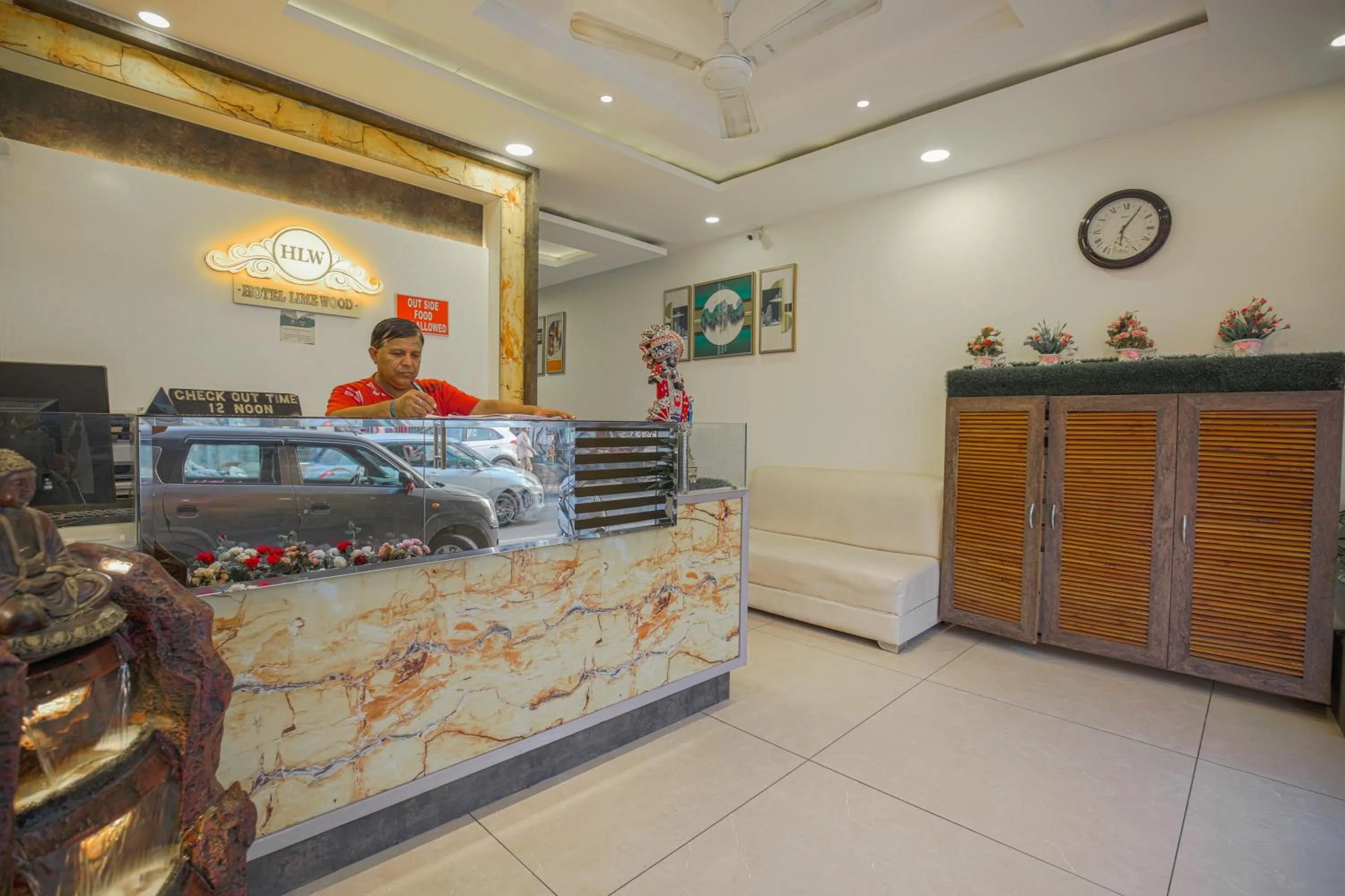 On-site shops in HOTEL LIME WOOD