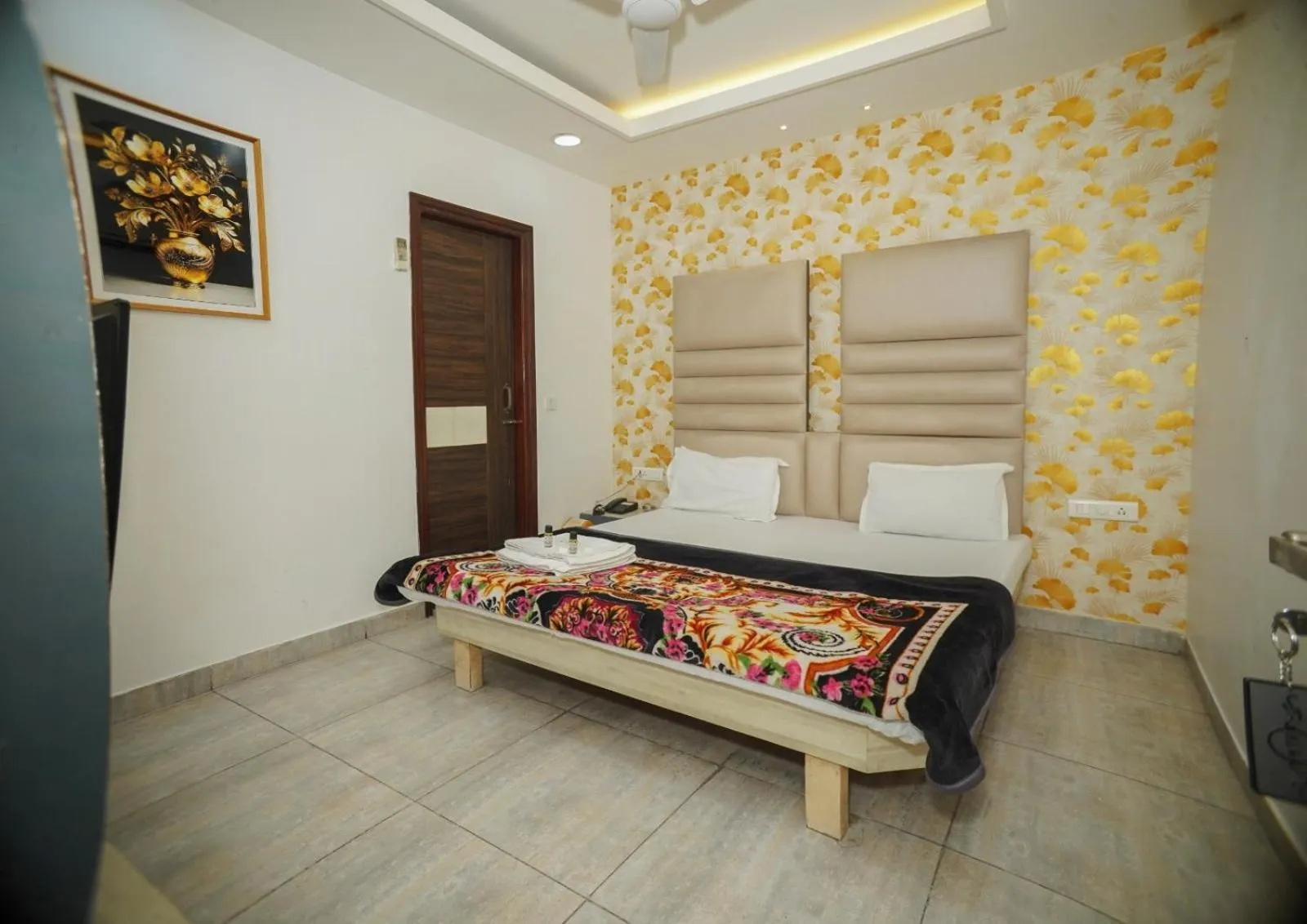 Bed in HOTEL LIME WOOD