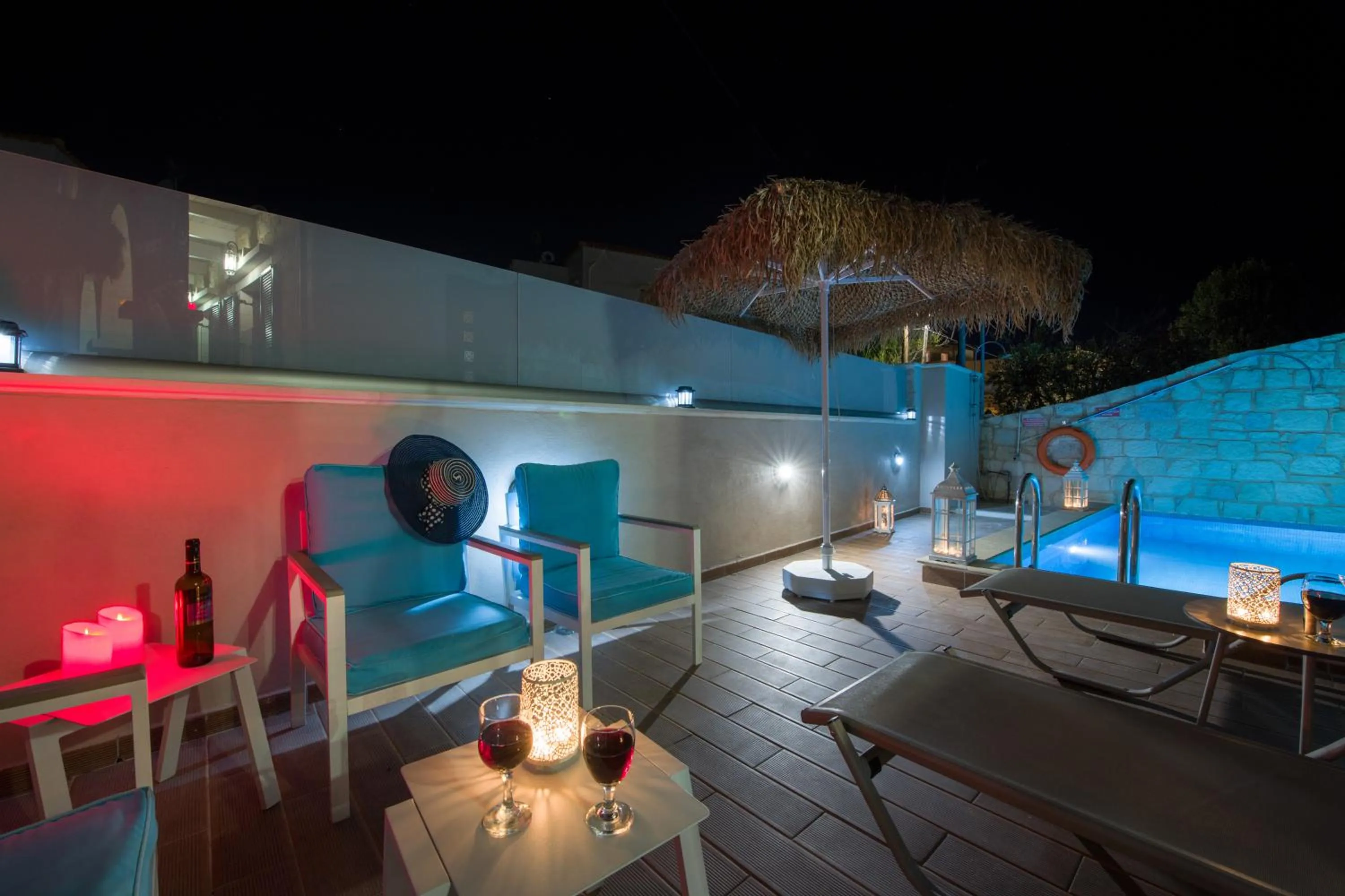 Swimming pool in Villa Constancia