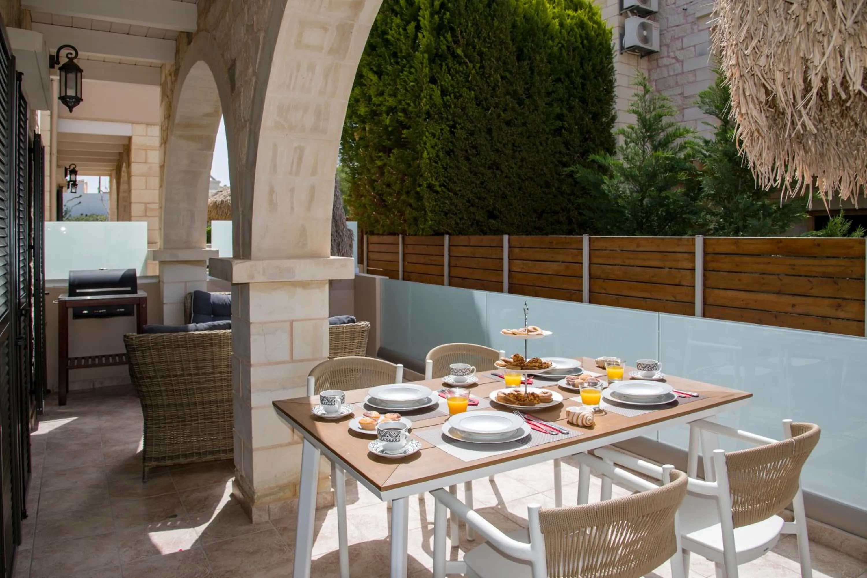 Breakfast in Villa Constancia