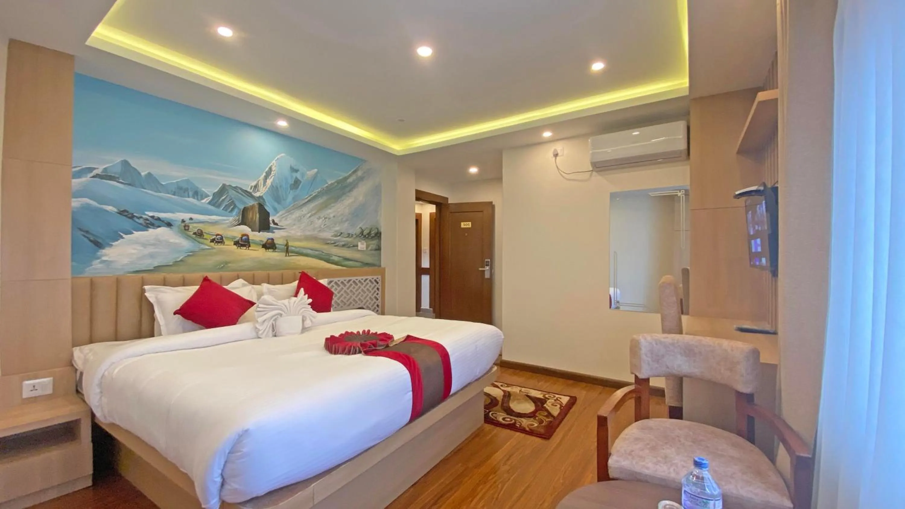 Toilet, Bed in Hotel Malati