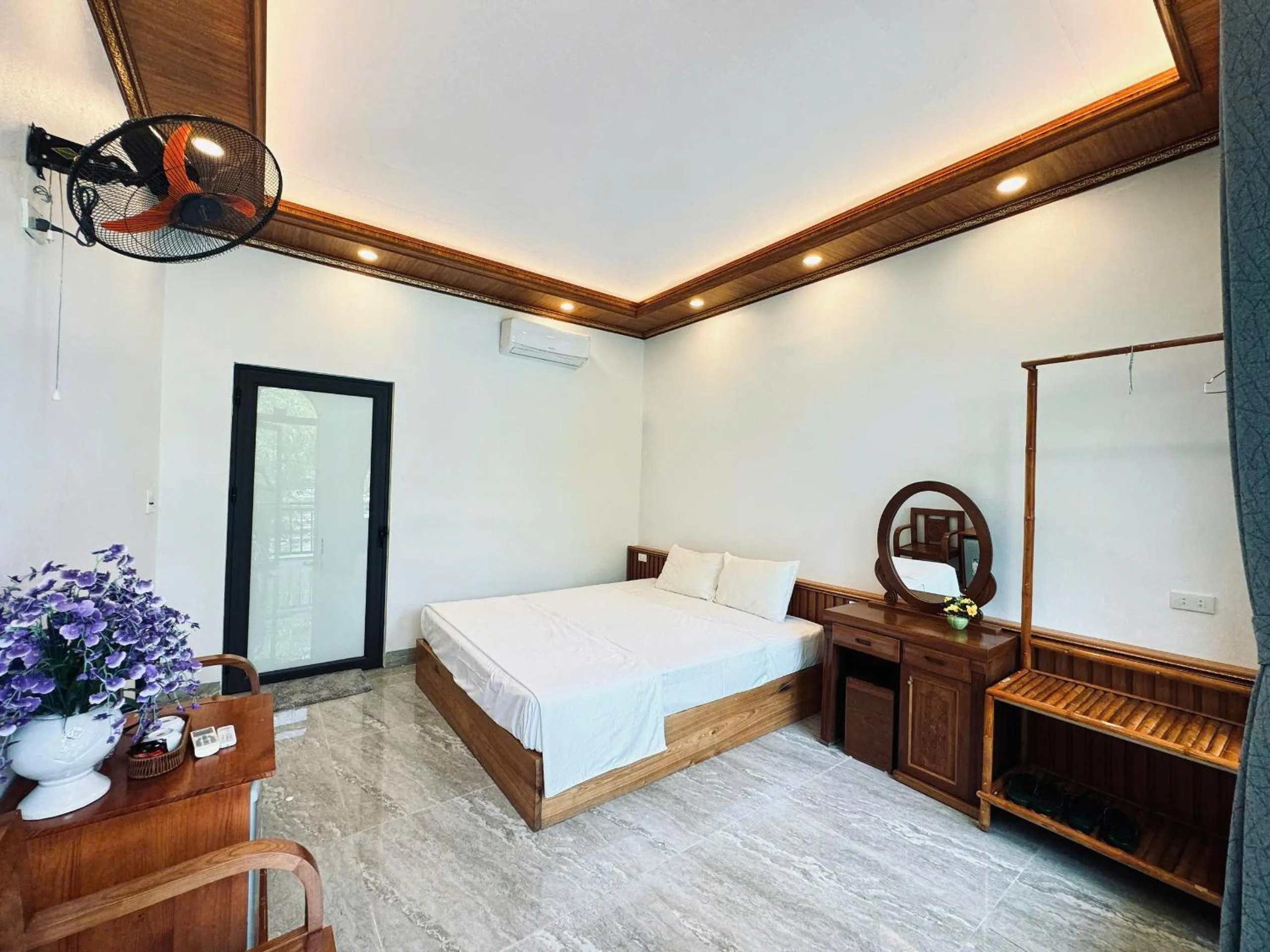 Bedroom, Bed in Tuan Ngoc Hotel