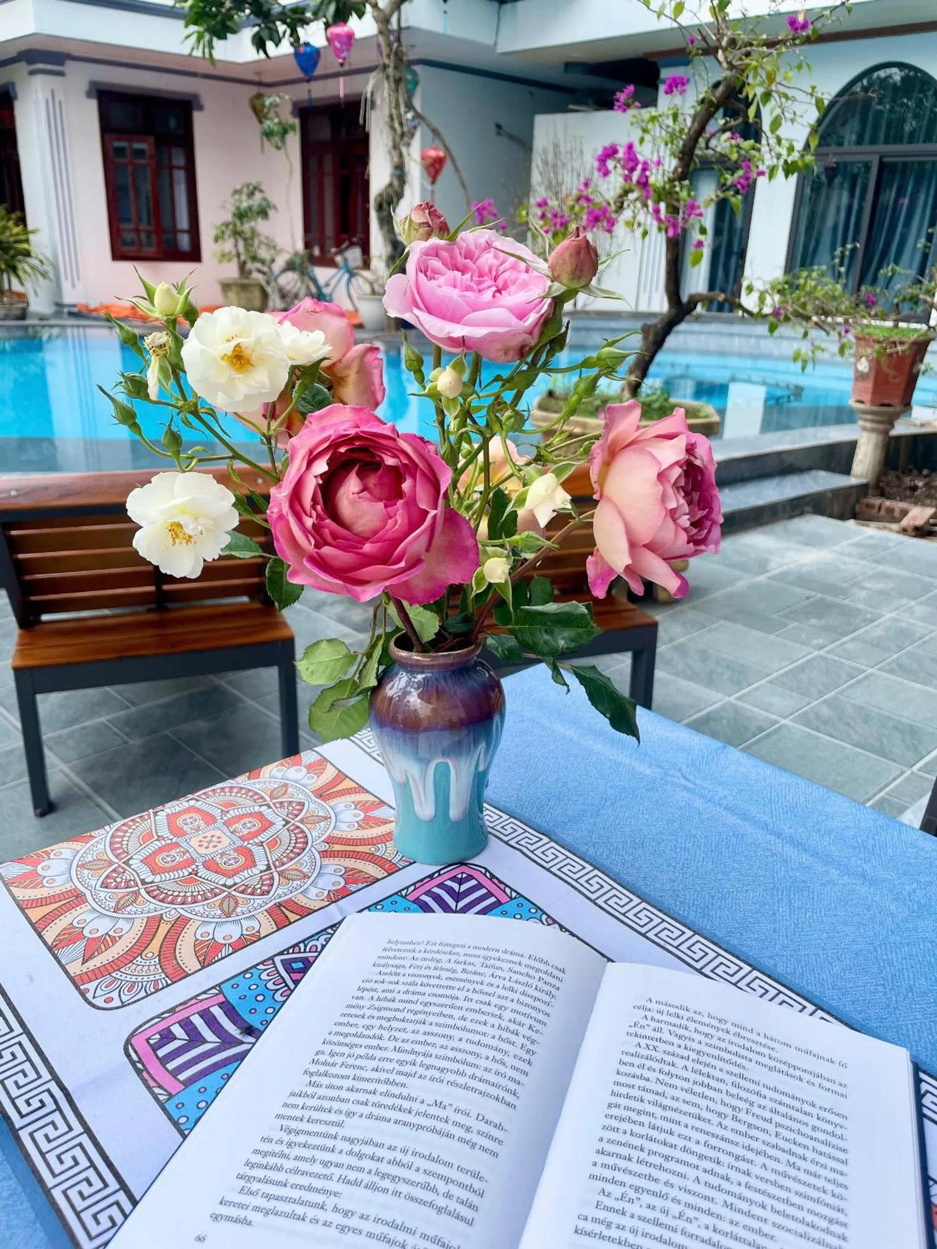 Seating area in Tuan Ngoc Hotel
