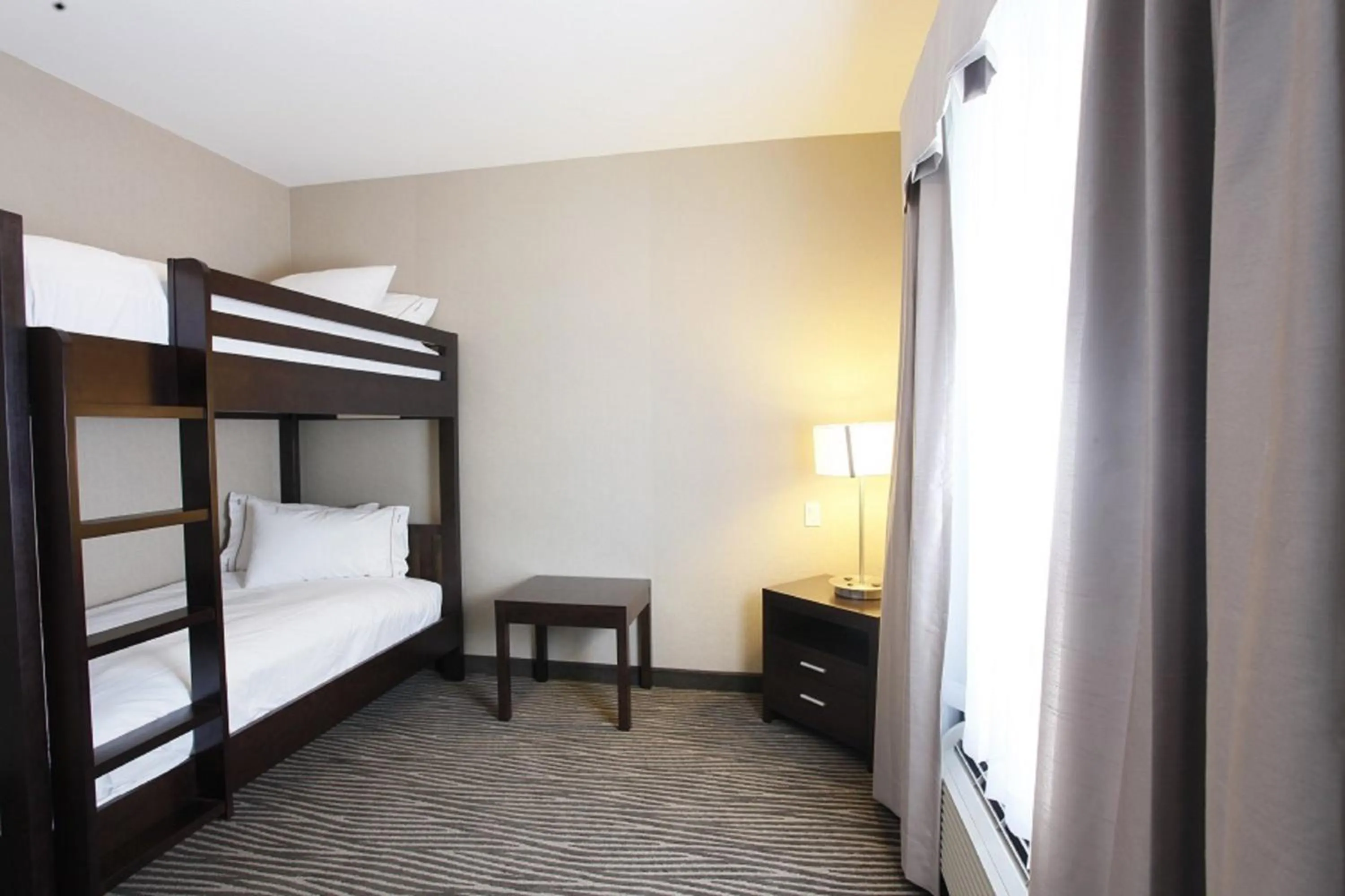 Photo of the whole room, Bed in Holiday Inn Express Fort St John by IHG