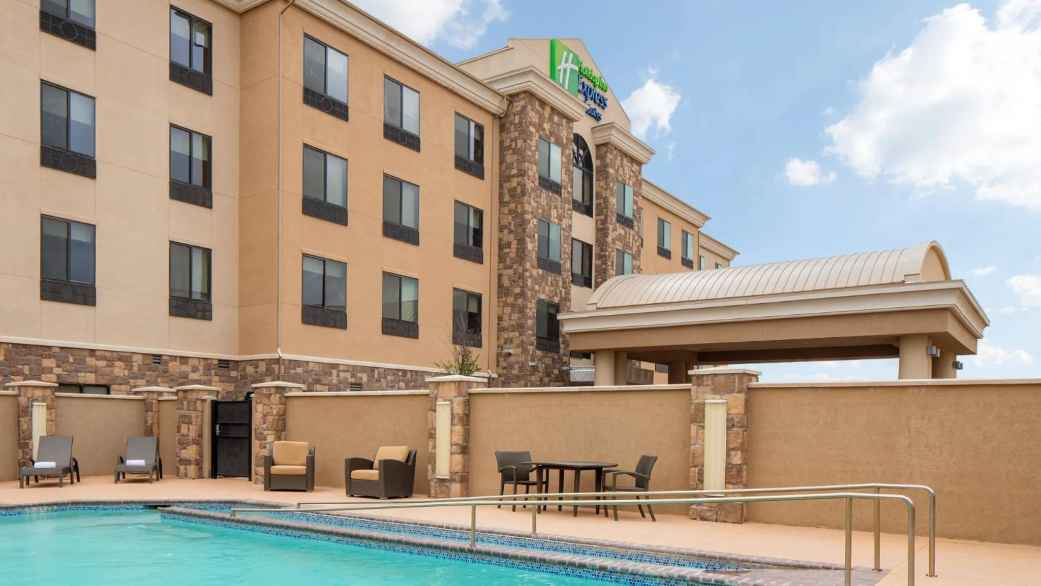 Swimming pool in Holiday Inn Express & Suites Midland South I-20 by IHG