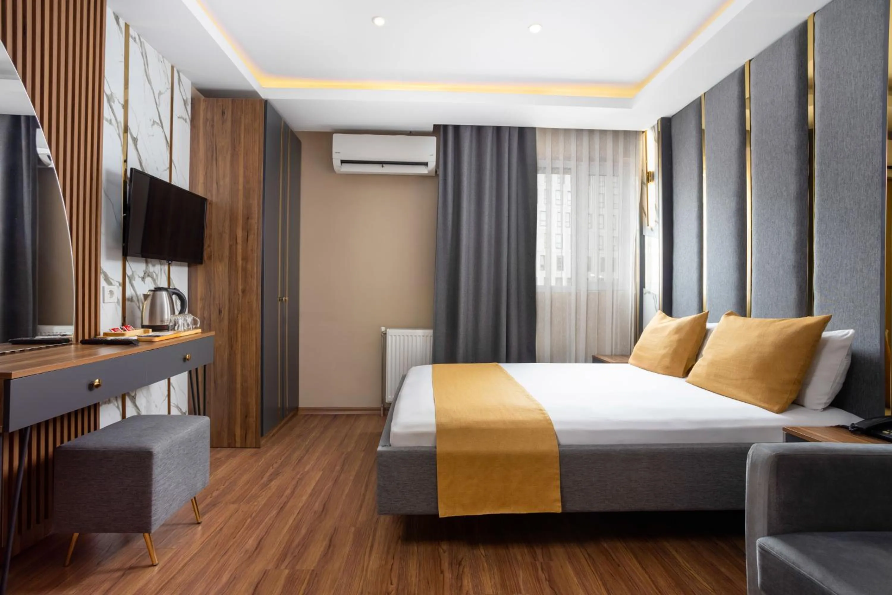 Bed in Meridiani Taksim Hotel