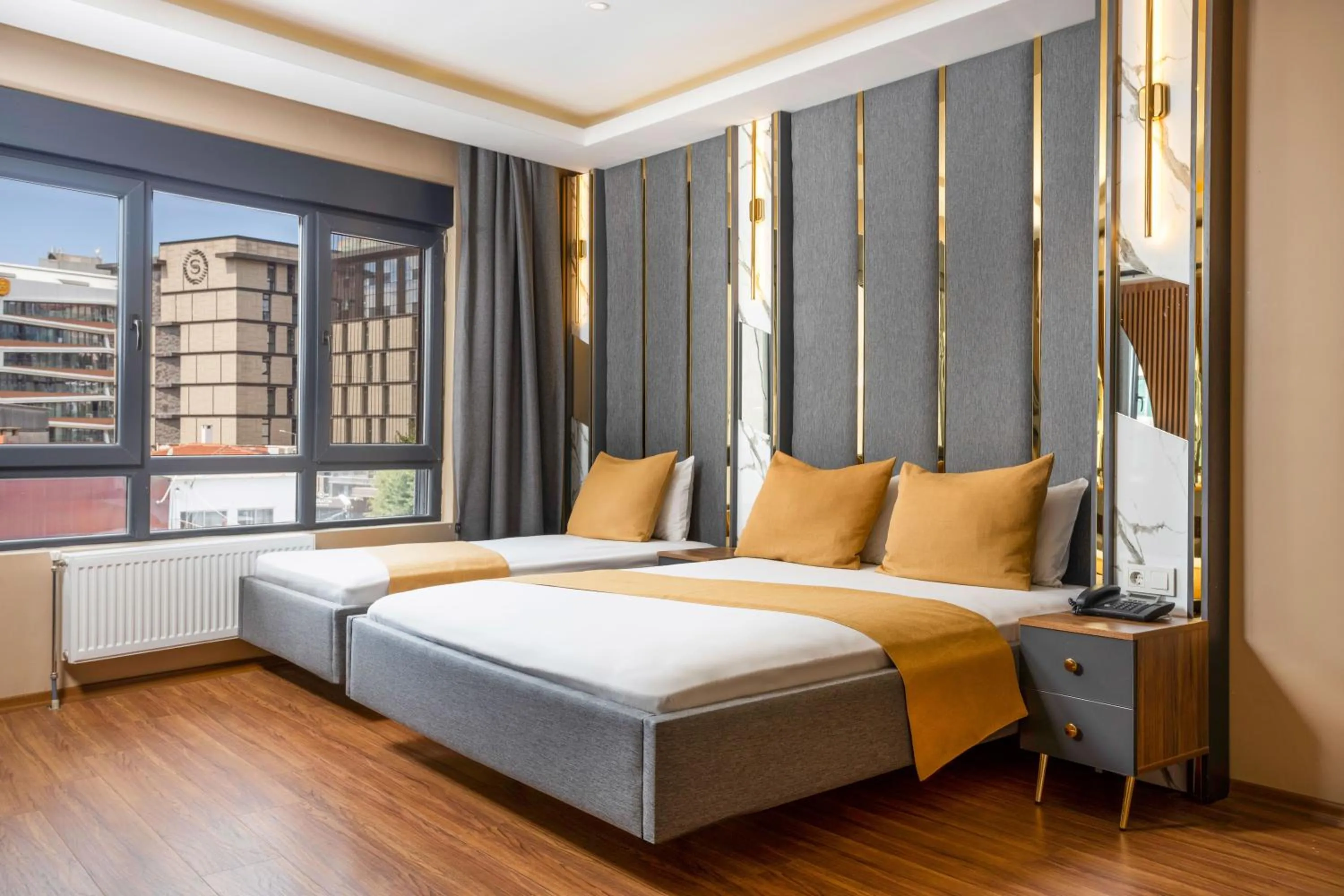Photo of the whole room, Bed in Meridiani Taksim Hotel