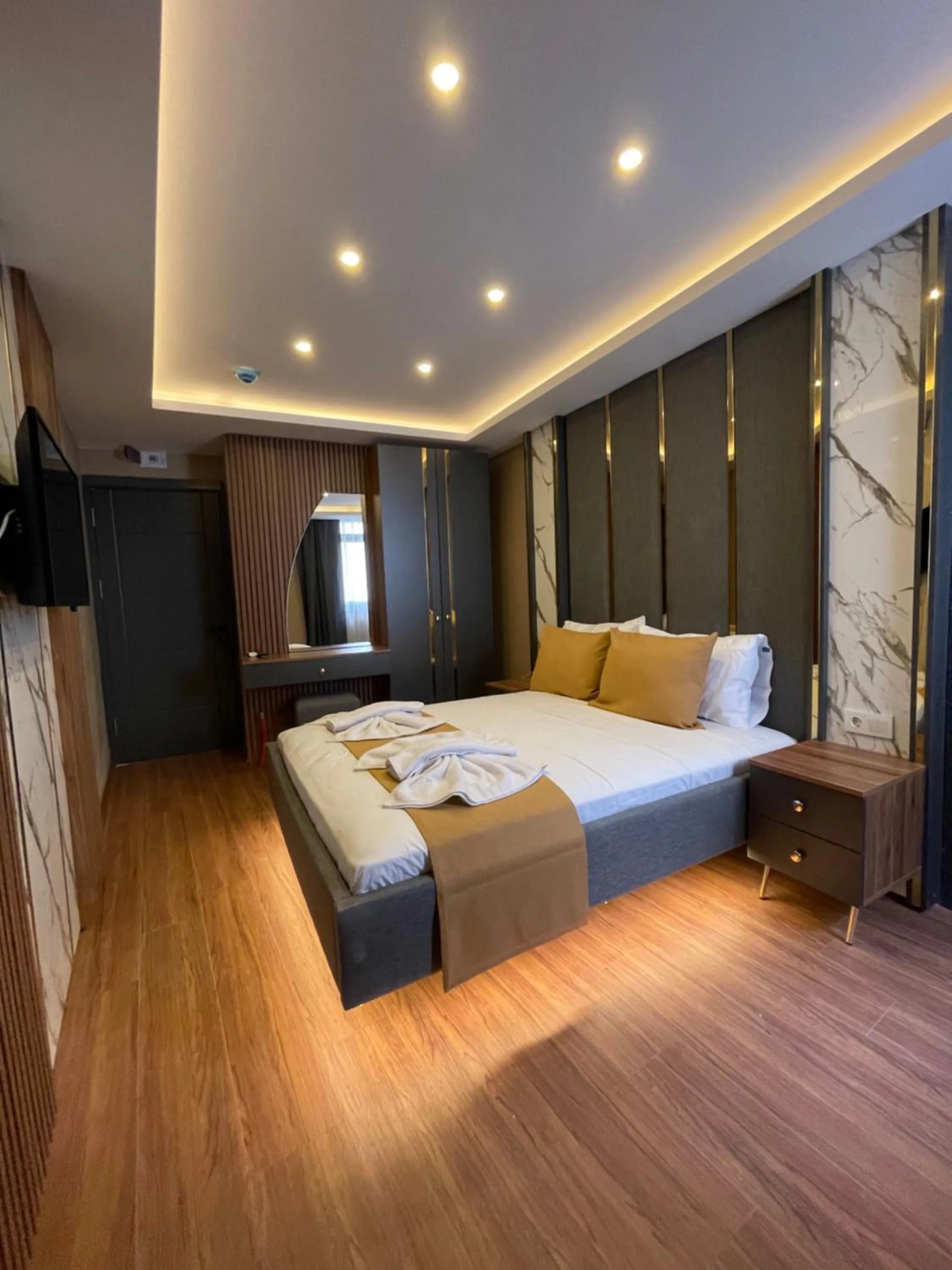 Bed in Meridiani Taksim Hotel