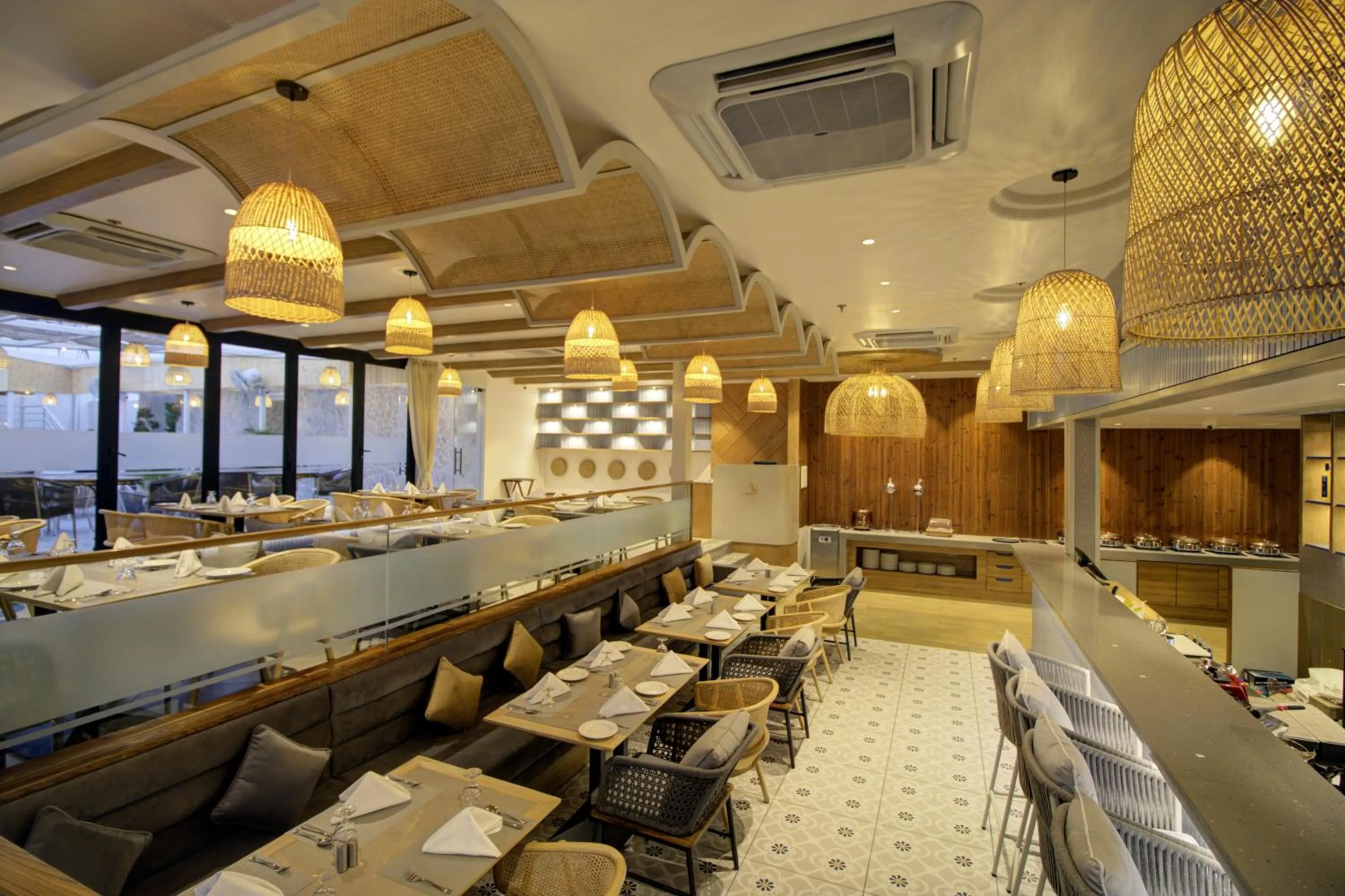 Restaurant/places to eat in Cygnett Collection K K Hotel