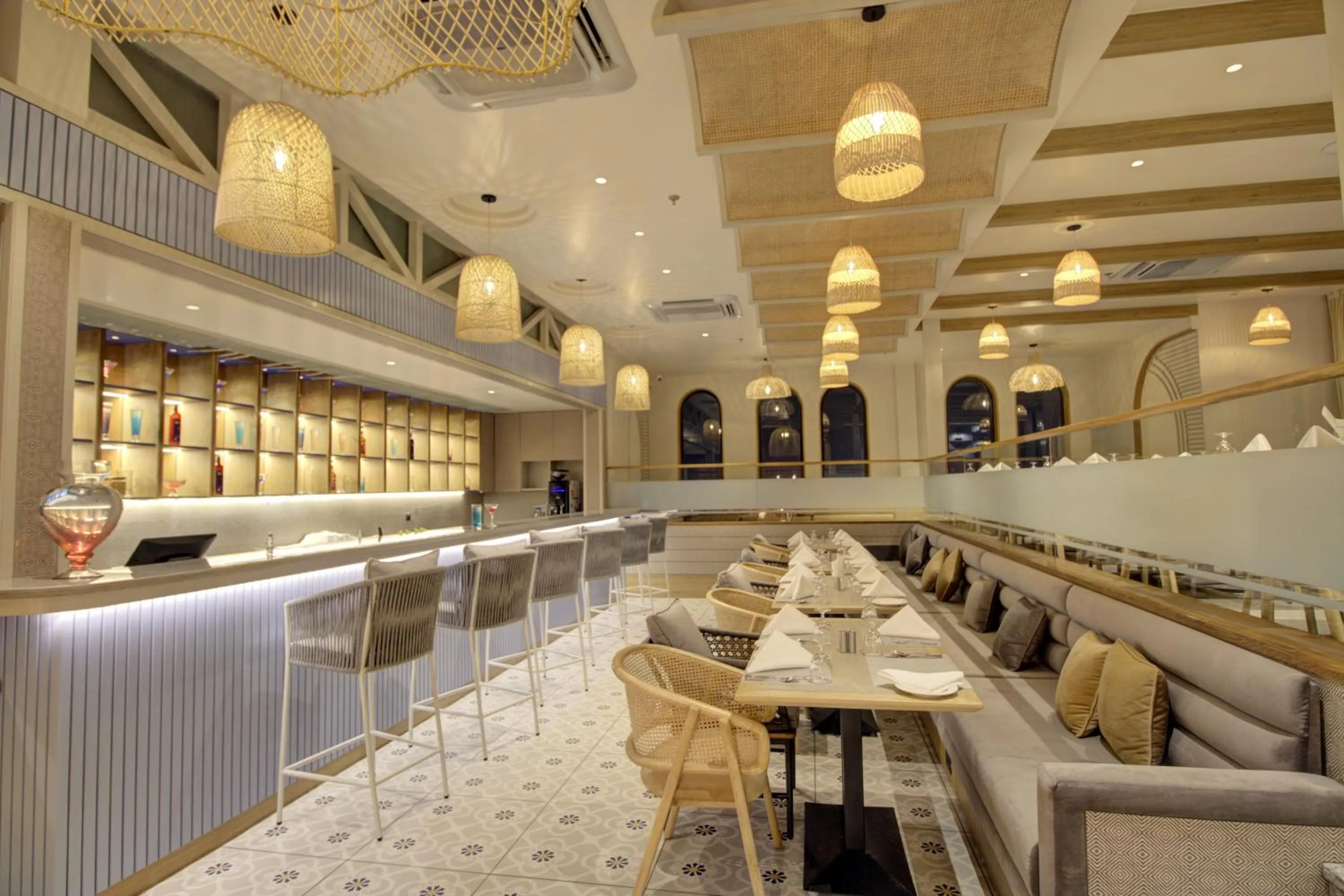 Restaurant/places to eat in Cygnett Collection K K Hotel