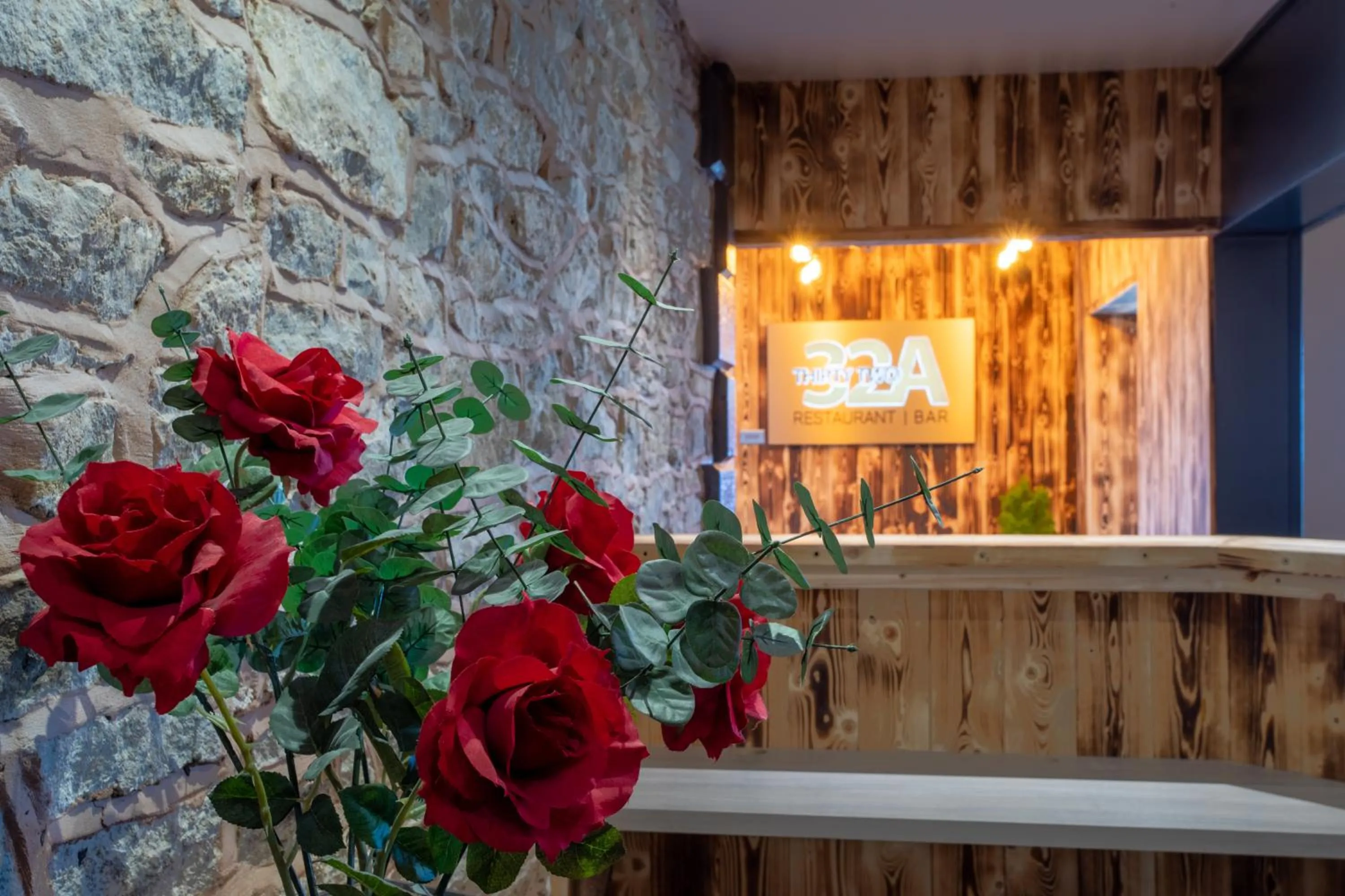 Restaurant/places to eat in Springfield Hotel & Health Club