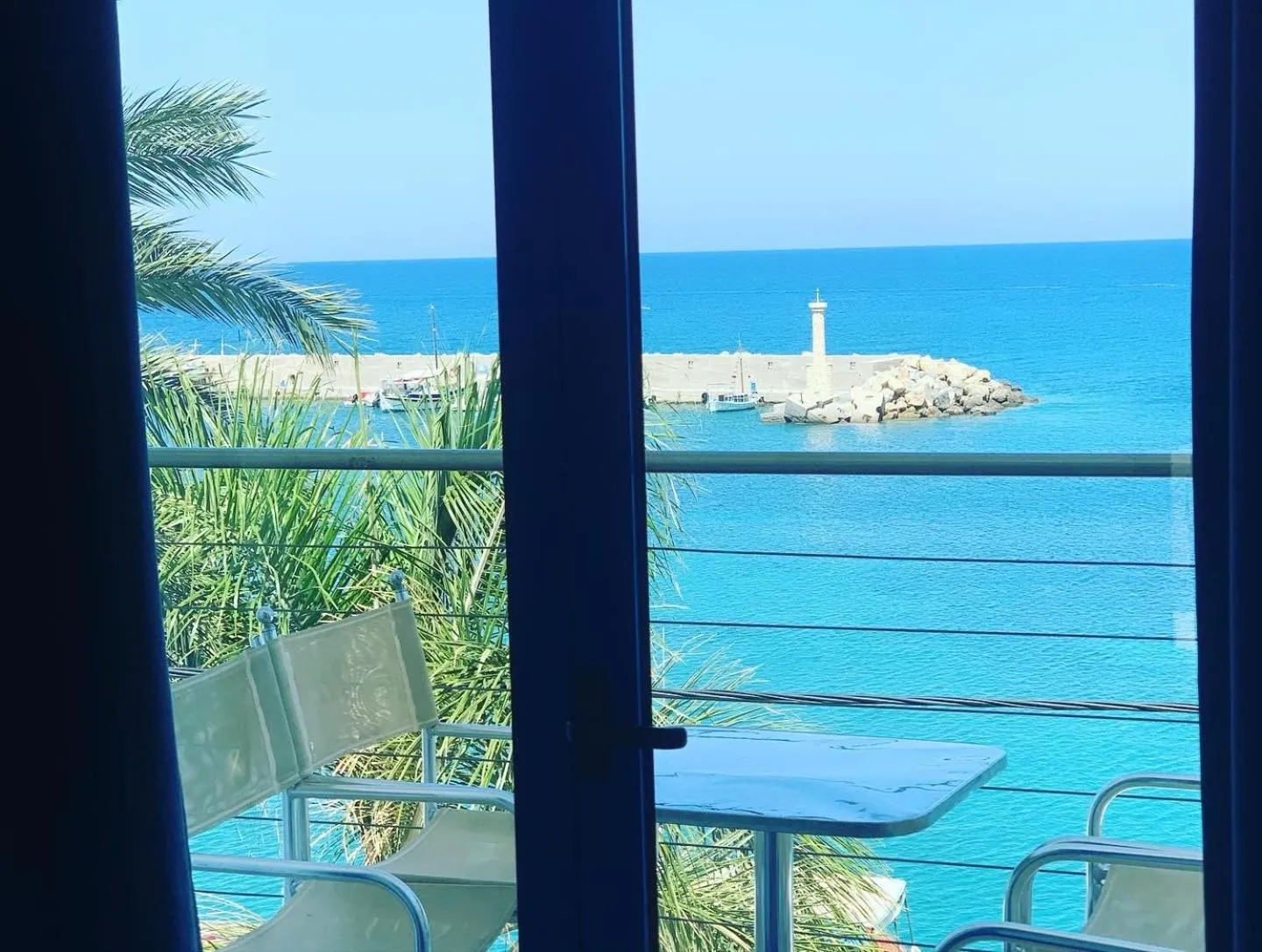 Sea view in Kassavetis Center - Hotel Studios & Apartments