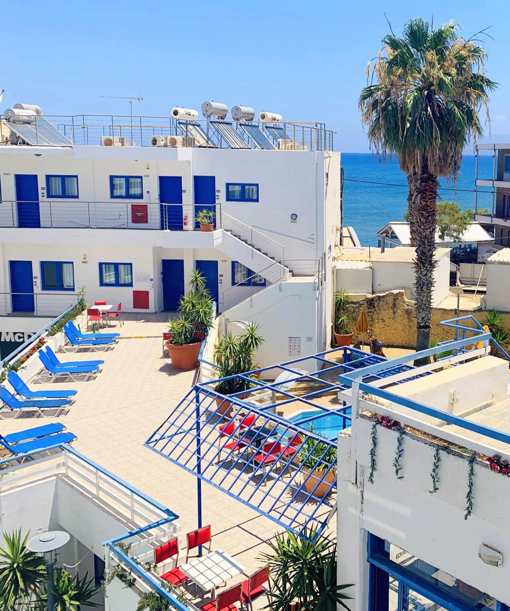 Property building in Kassavetis Center - Hotel Studios & Apartments