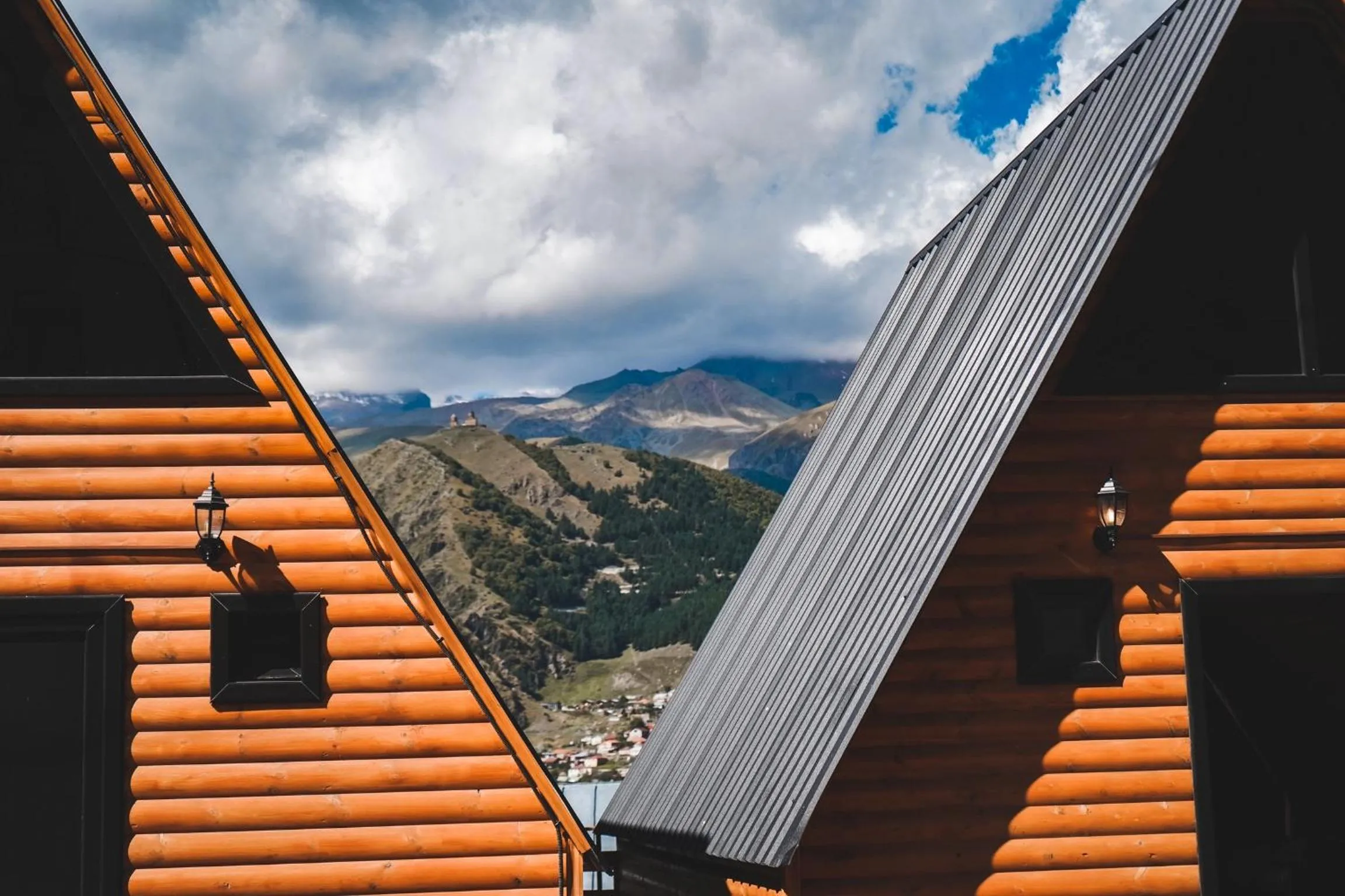 Facade/entrance in Luno Cottage