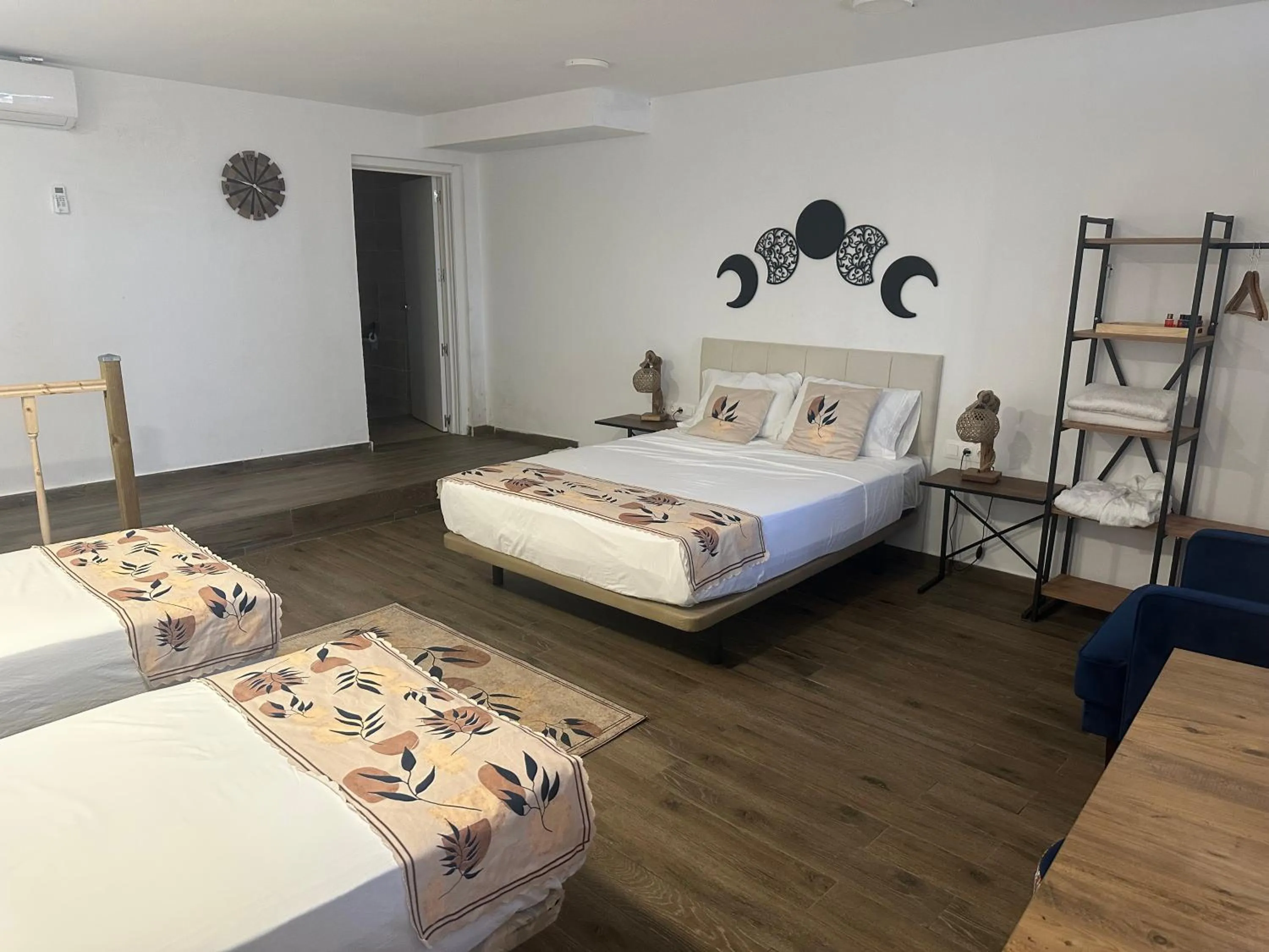 Photo of the whole room, Bed in Vilador Beach Hotel