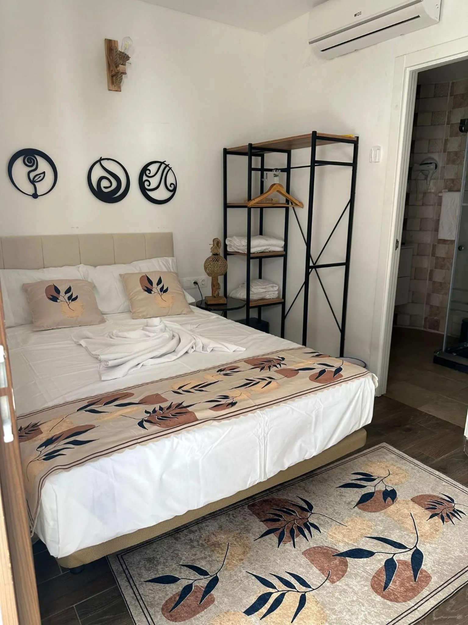 Photo of the whole room, Bed in Vilador Beach Hotel