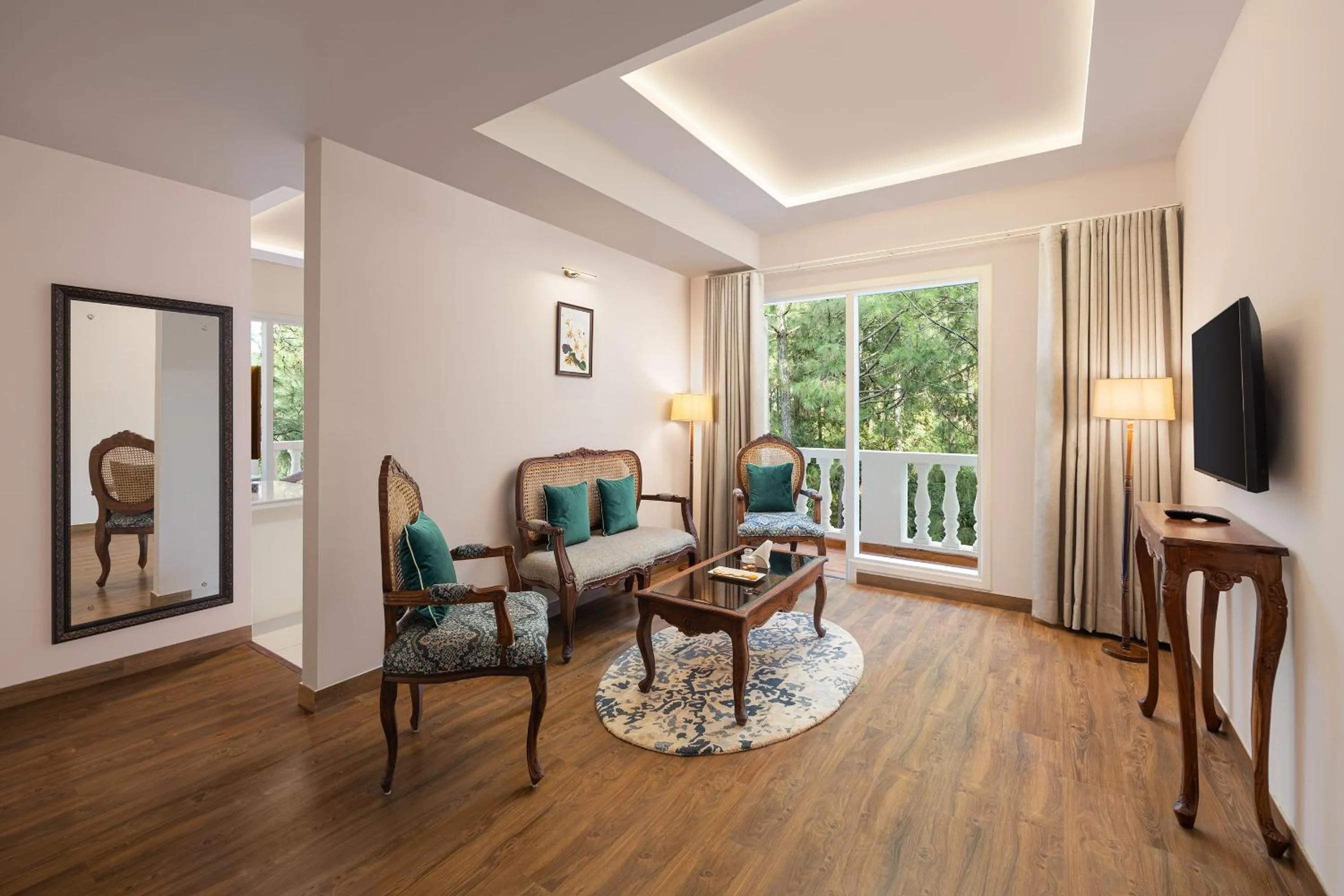 TV and multimedia in WelcomHeritage Santa Roza Kasauli