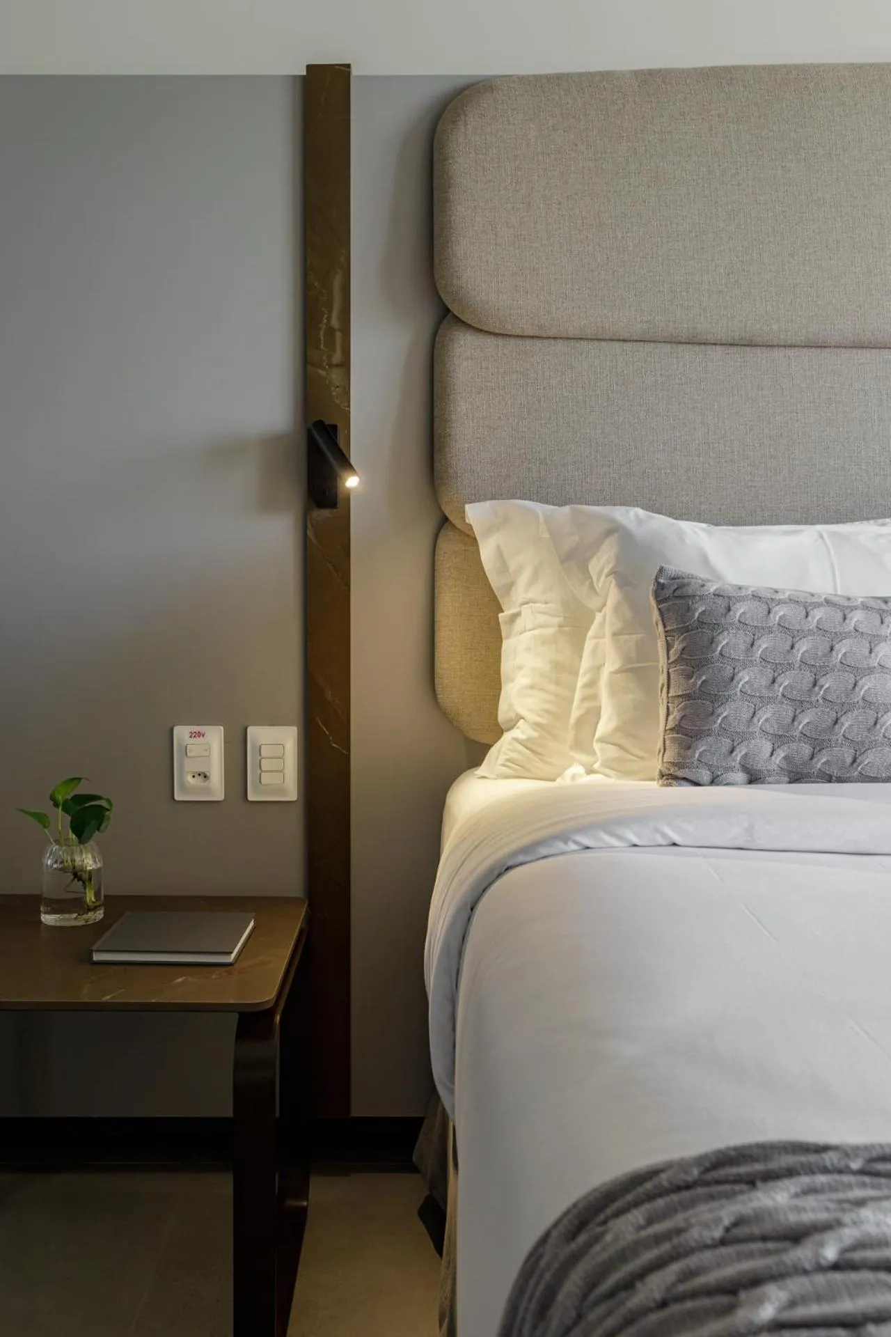 Bed in HCM - Hotel Corais de Manaira